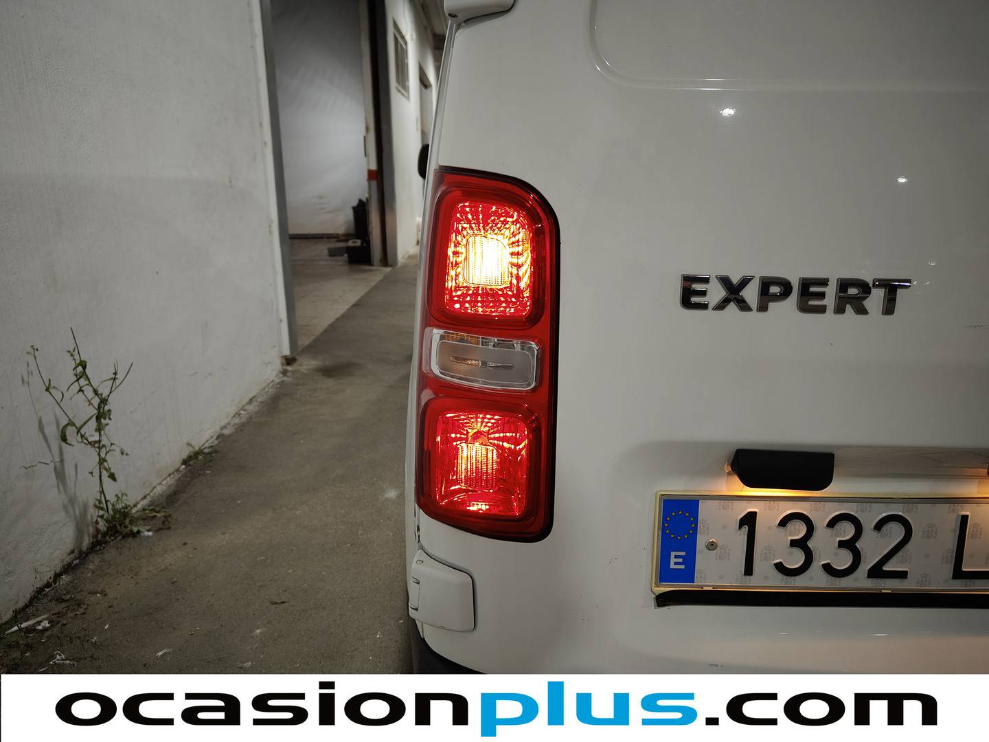 Foto Peugeot Expert Peugeot Expert BlueHDi 100 Pro Standard (102 CV)