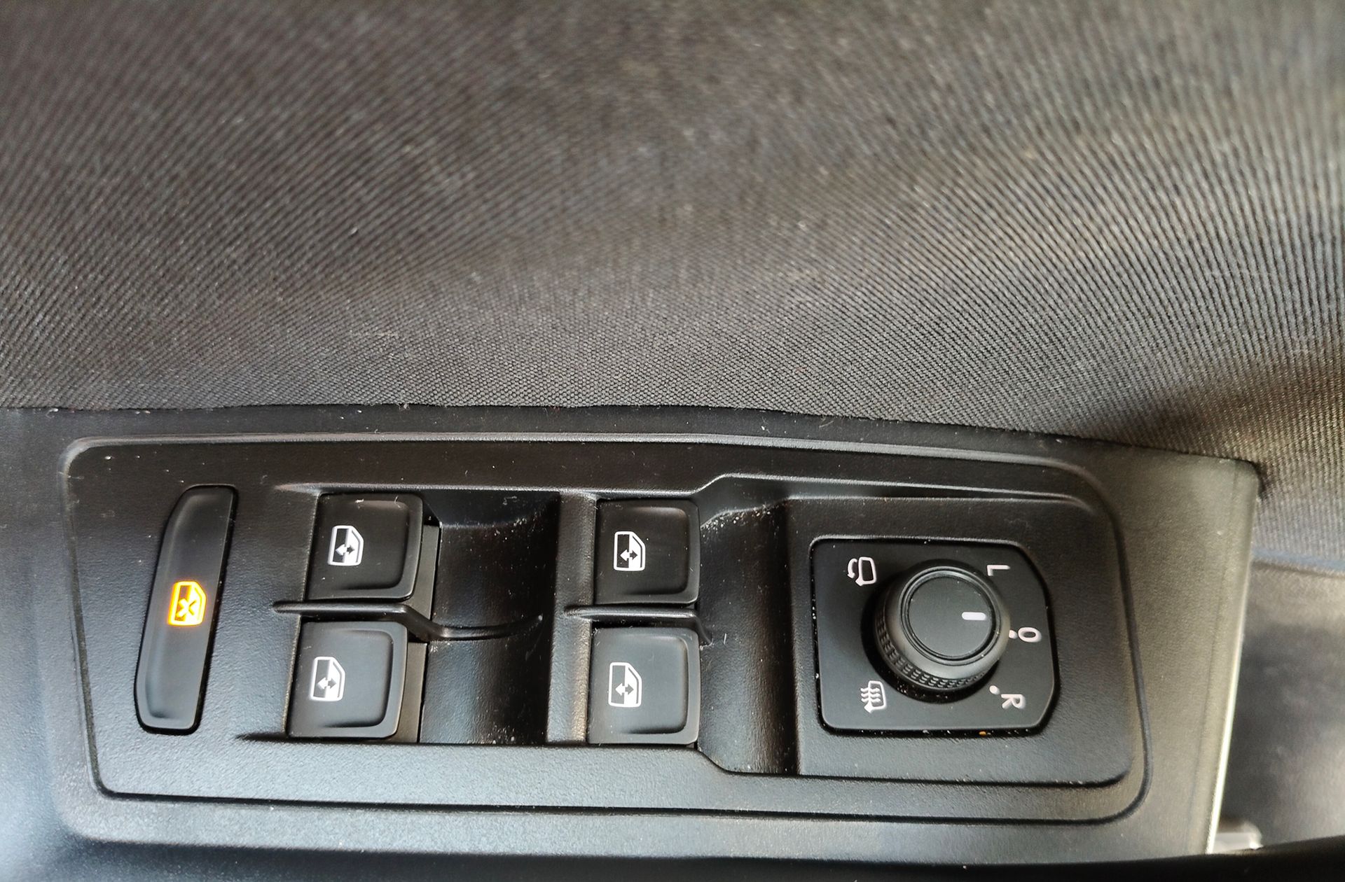 Volkswagen T-Roc Life 2.0 TDI - foto 19