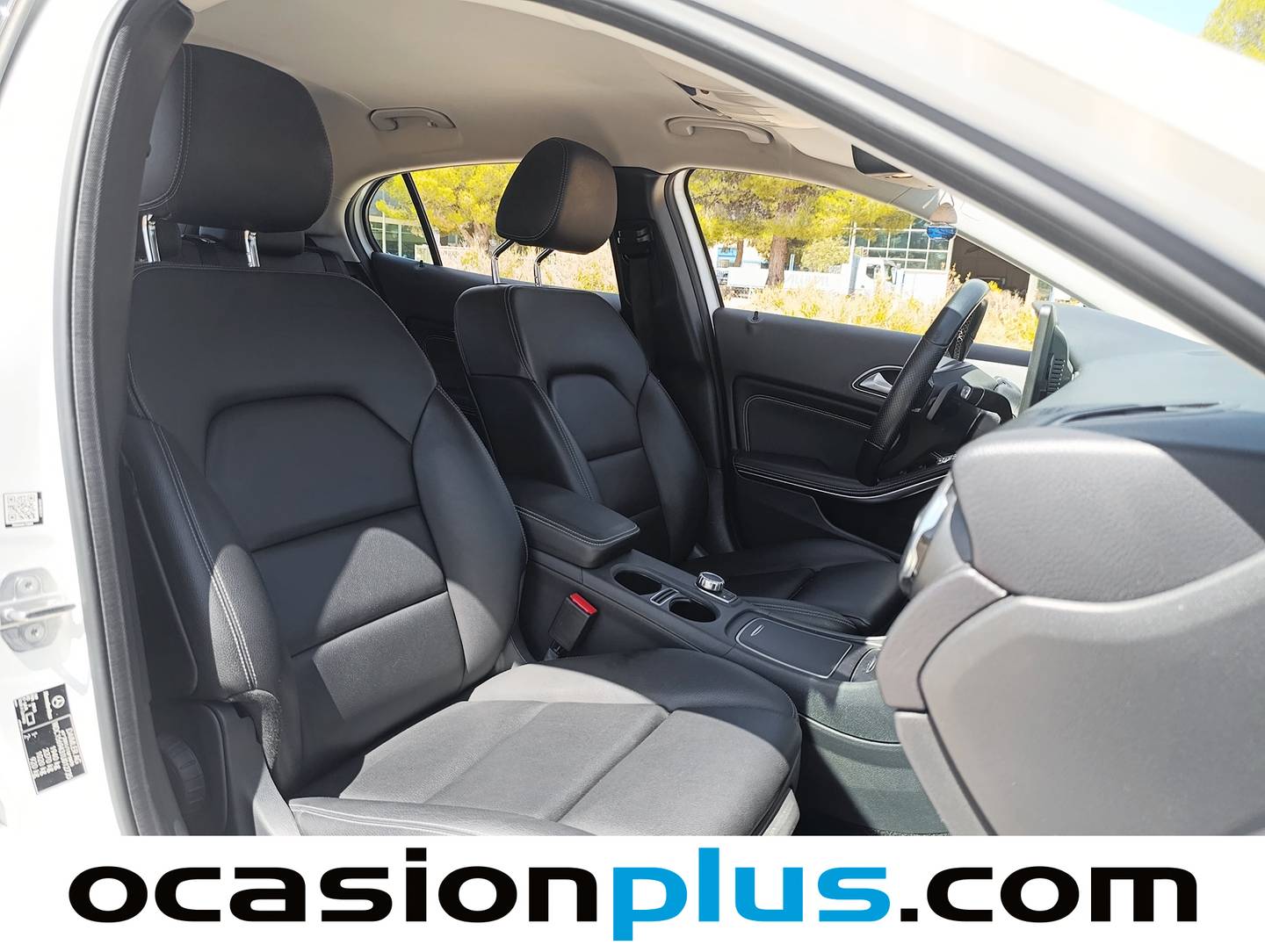 Acabados Mercedes GLA Mercedes GLA 200 (156 CV)