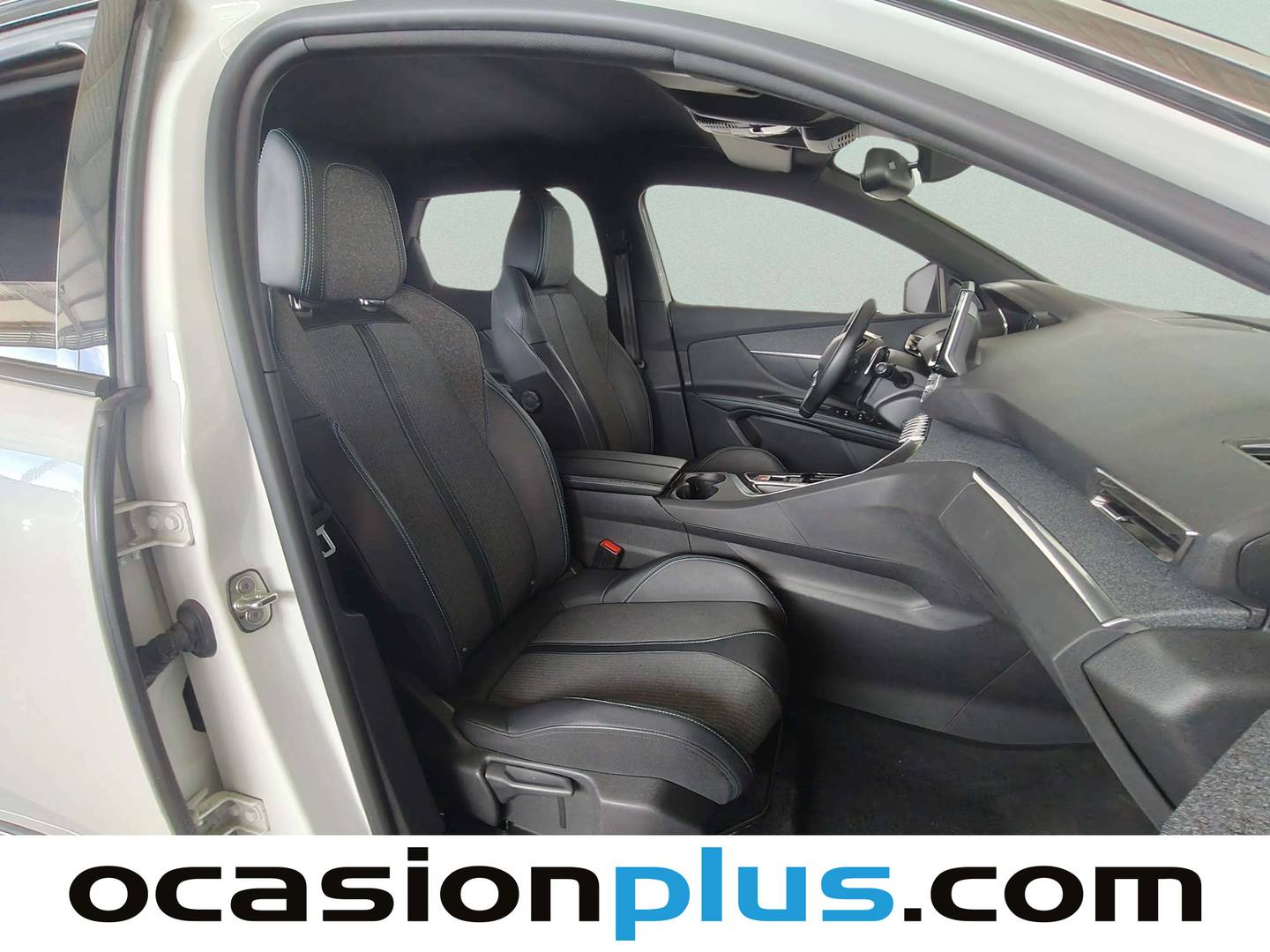 Foto Peugeot 3008 Hybrid Peugeot 3008 Hybrid 300 Allure Pack e-EAT8 (300 CV)