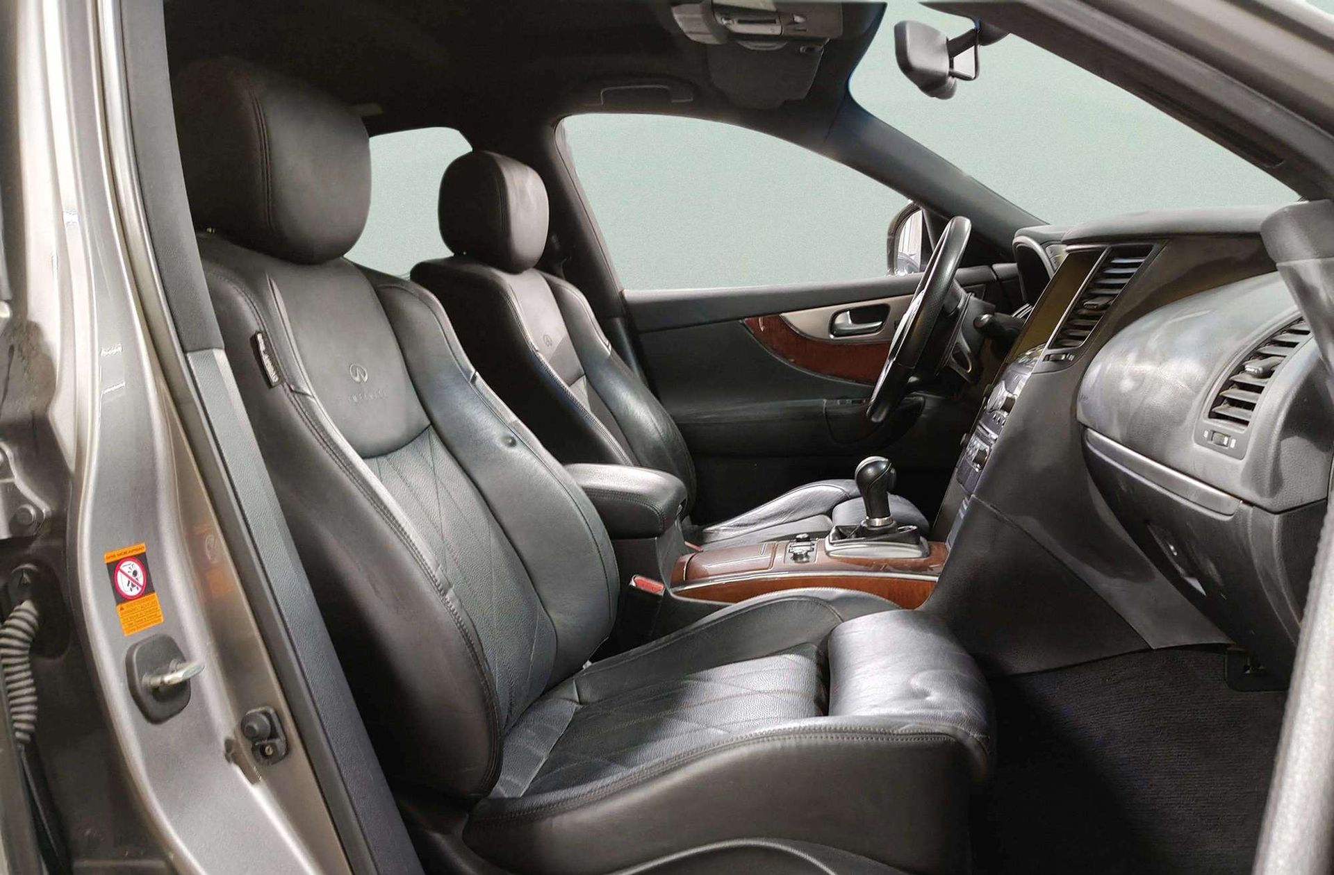 Infiniti FX 50 S V8 AWD - foto 11