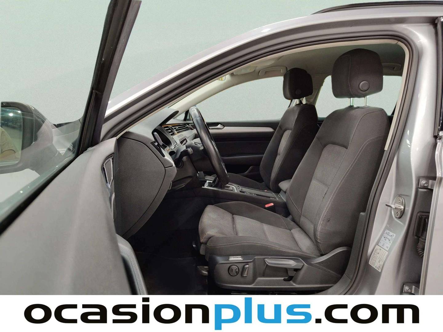 Foto asientos delanteros Volkswagen Passat Volkswagen Passat Variant Advance 1.5 TSI (150 CV)