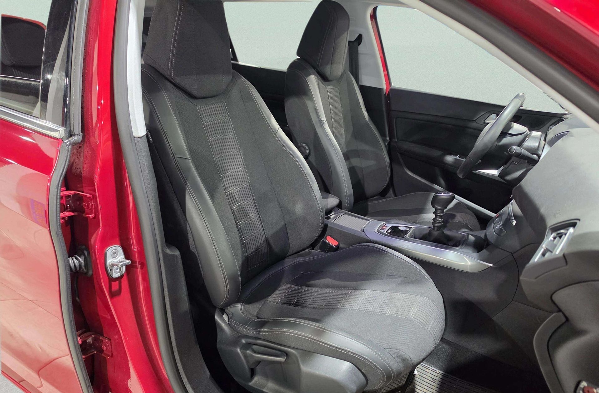 Peugeot 308 PureTech 130 Allure Pack - foto 18