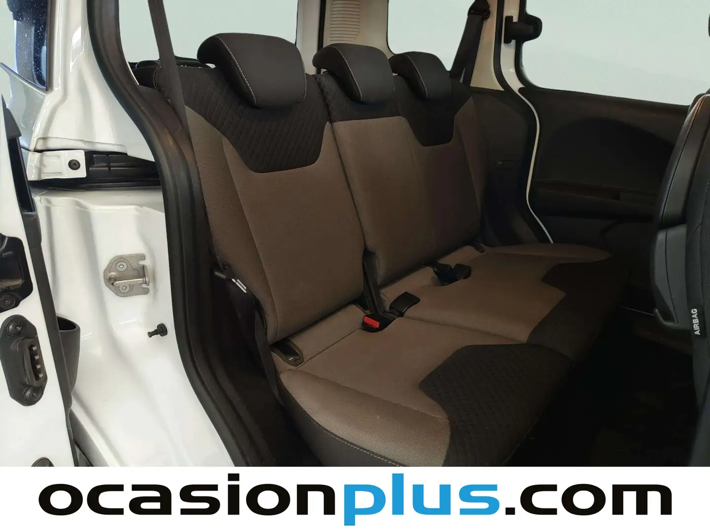 Foto Ford Tourneo Courier Ford Tourneo Courier 1.5 TDCi Titanium (100 CV)