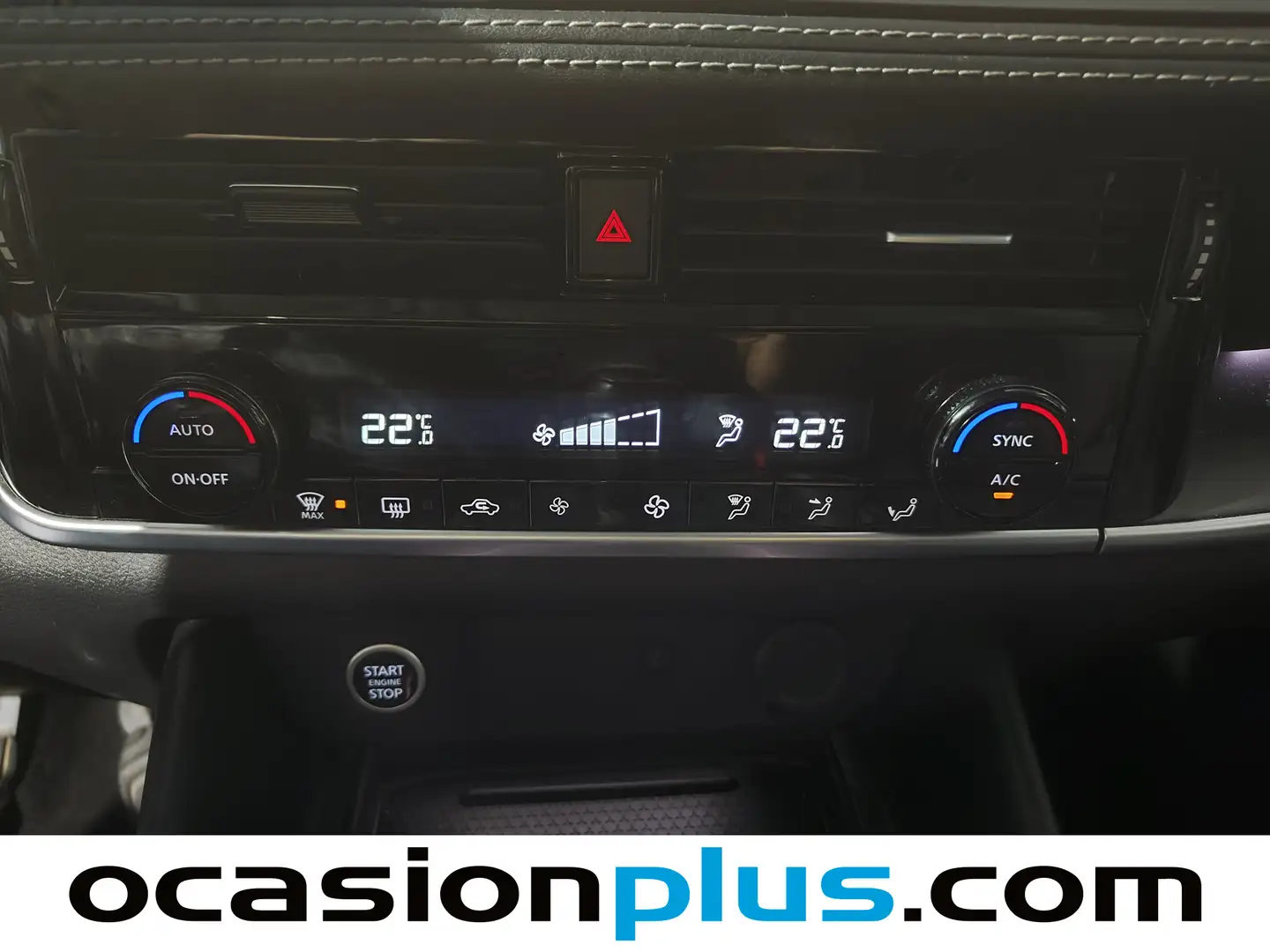 Foto Nissan QASHQAI Nissan Qashqai DIG-T 140 N-Connecta  (140 CV)