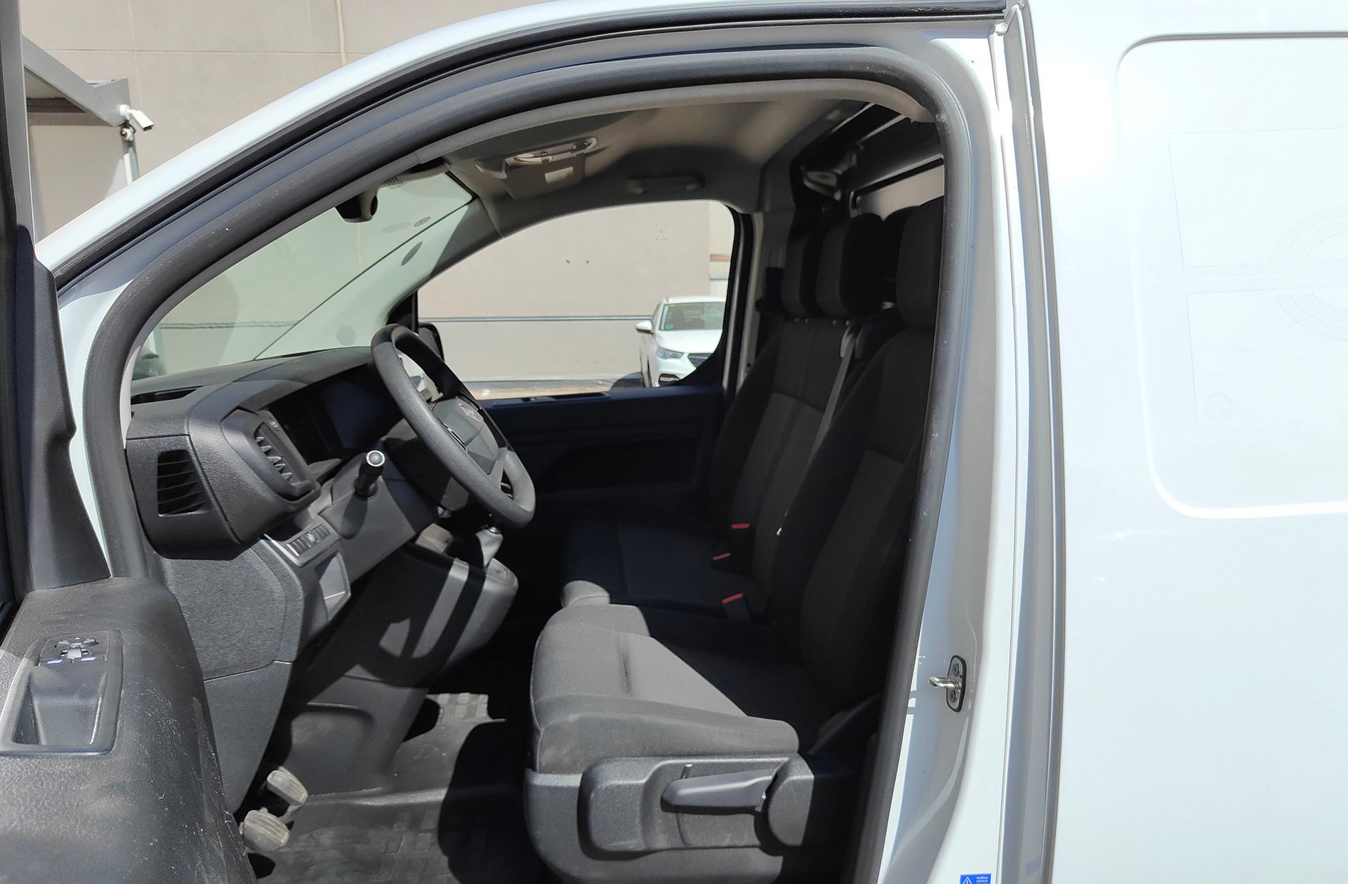 Opel Vivaro Furgon BlueHDi 120 - foto 10
