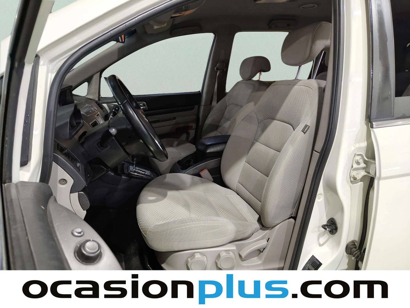 Foto asientos traseros SsangYong Rodius SsangYong Rodius D22T Premium Auto (178 CV) 7 Plazas