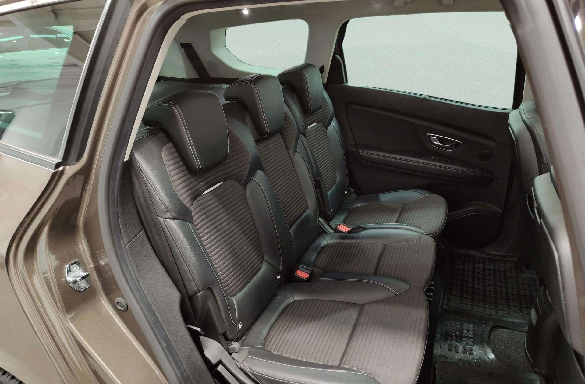 Renault Grand Scénic Zen Energy TCe EDC 7 plazas - foto 19