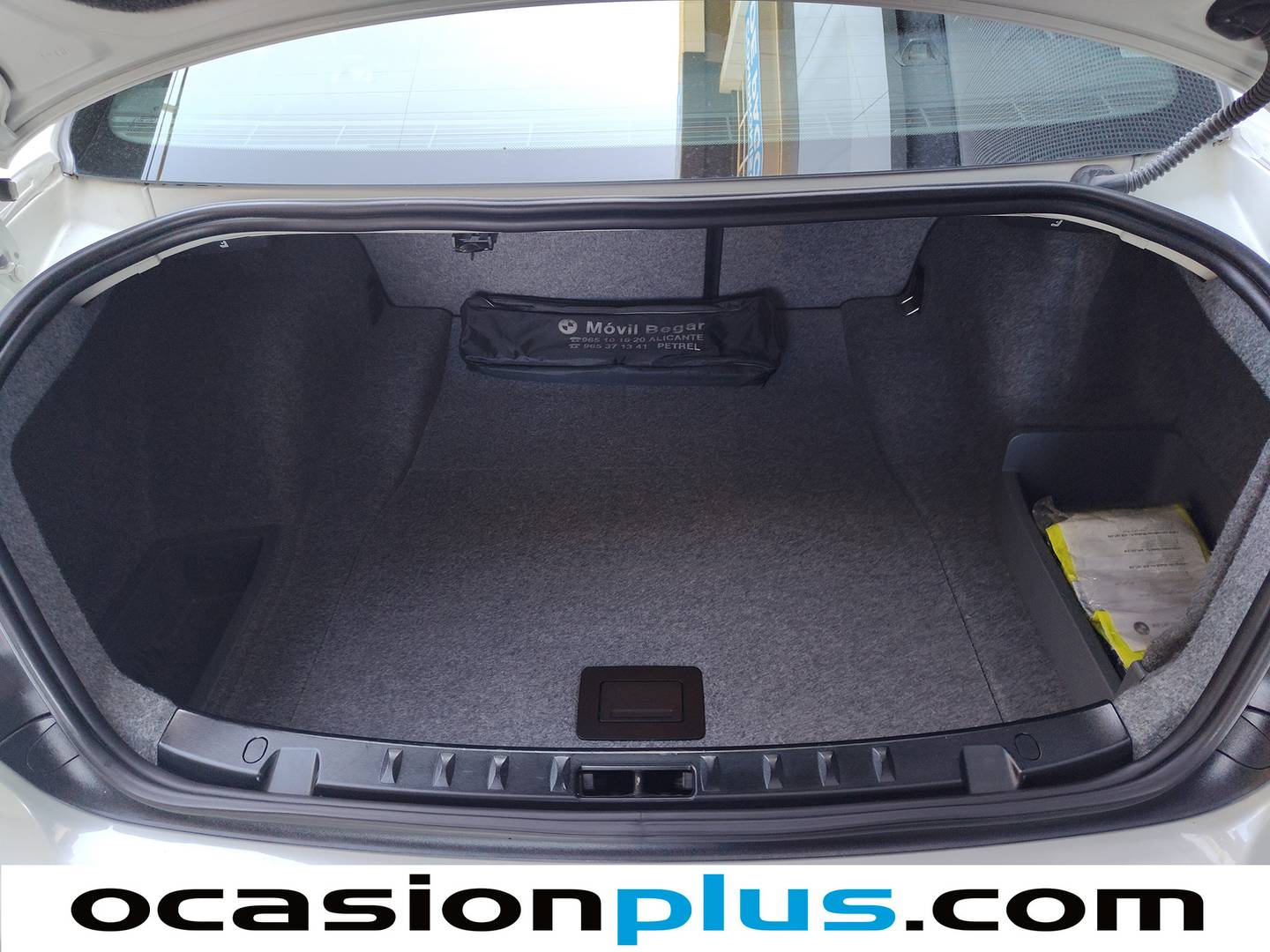 Fotos maletero BMW Serie 3 BMW Serie 3 320d Coupe (184 CV)