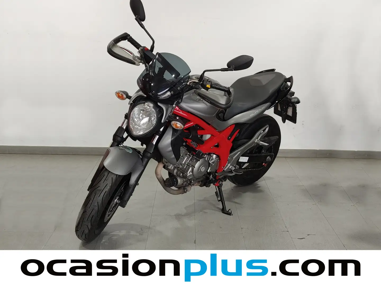 Foto Suzuki Gladius SV 650 ABS Suzuki Gladius SV 650 ABS (48 CV)