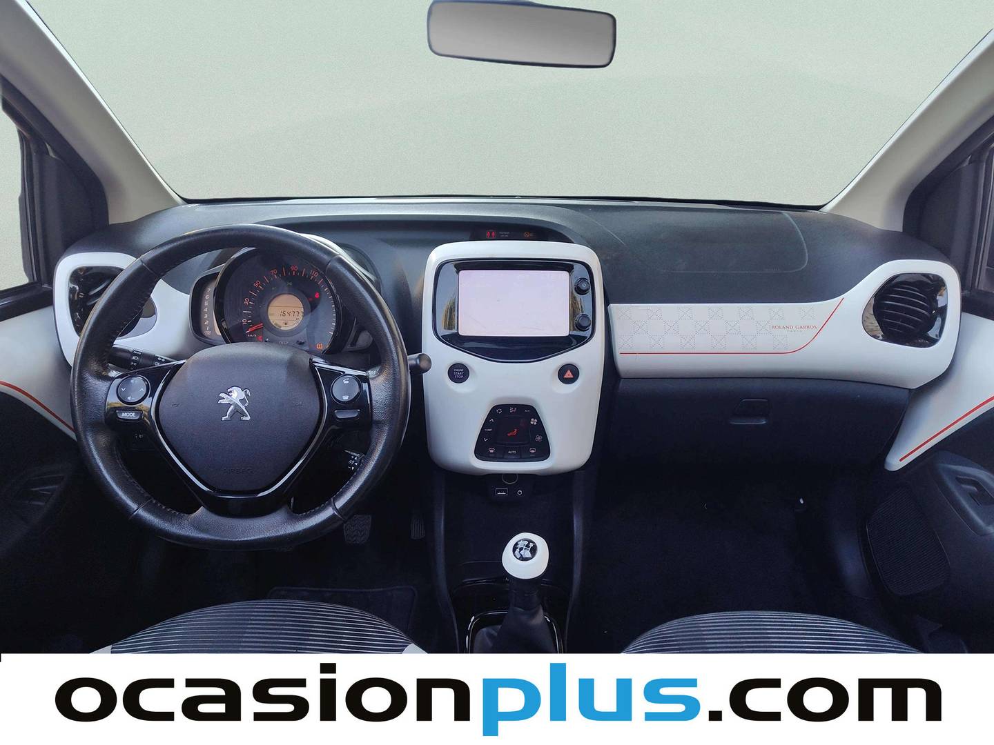 Peugeot 108 Peugeot 108 1.2 PureTech Roland Garros Top! (82 CV) de ocasión