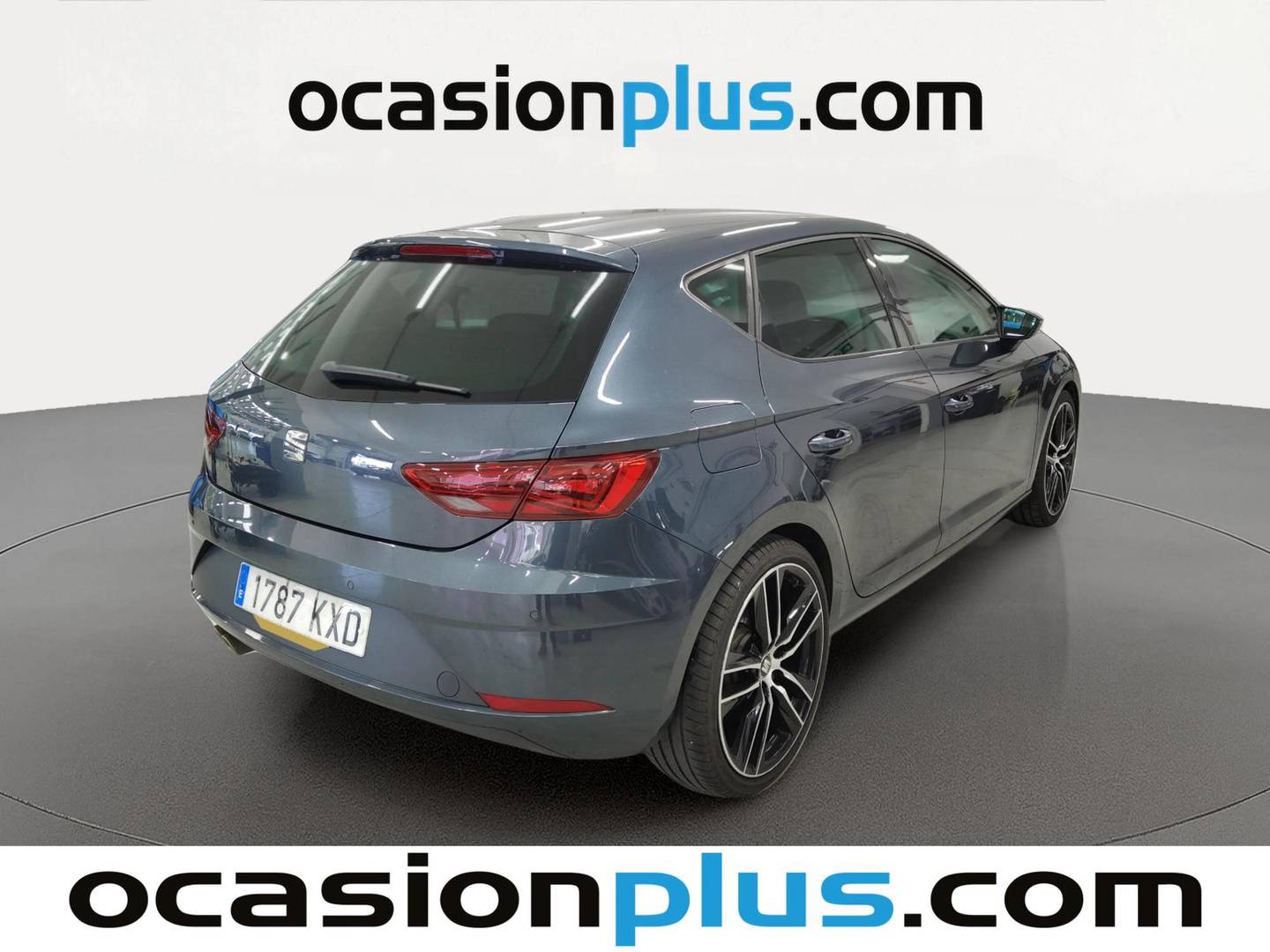 Foto trasera Seat León Seat León 2.0 TSI S&S FR Edition Plus DSG (190 CV) derecha