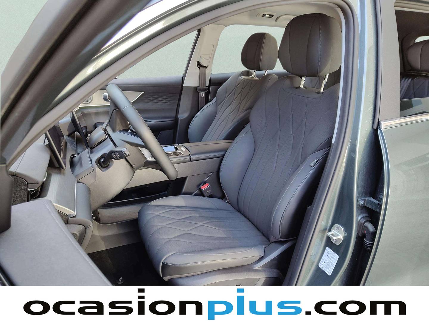 Foto asientos delanteros EBRO S800 EBRO S800 1.6 TGDI Premium DCT (147 CV) 7 Plaza