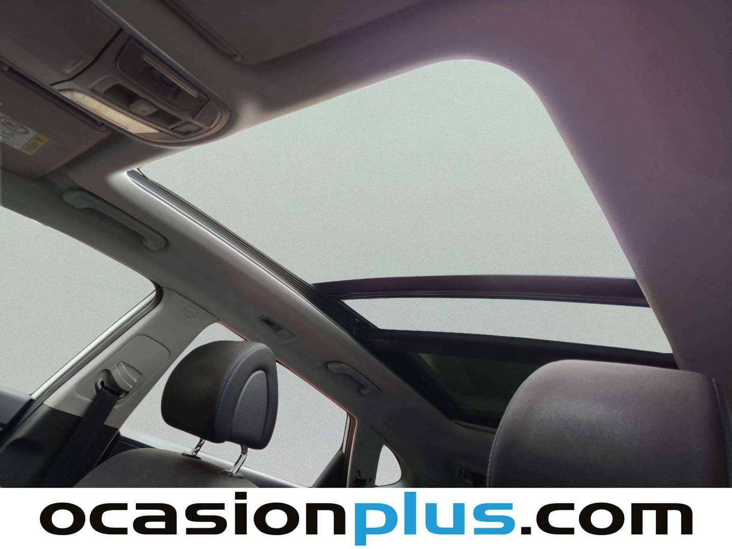 Extras y acabados del Hyundai Tucson Hyundai Tucson 2.0 CRDi BlueDrive Tecno Sky 4x2  (136 CV)