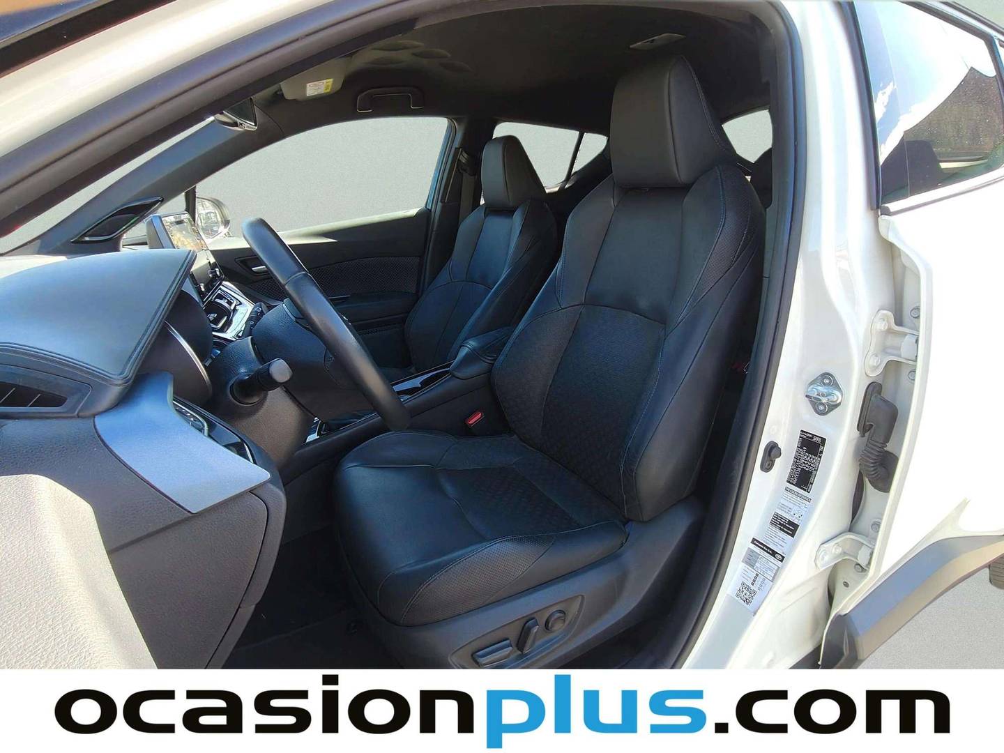 Foto asientos traseros Toyota C-HR Toyota C-HR 180H Advance (184 CV)
