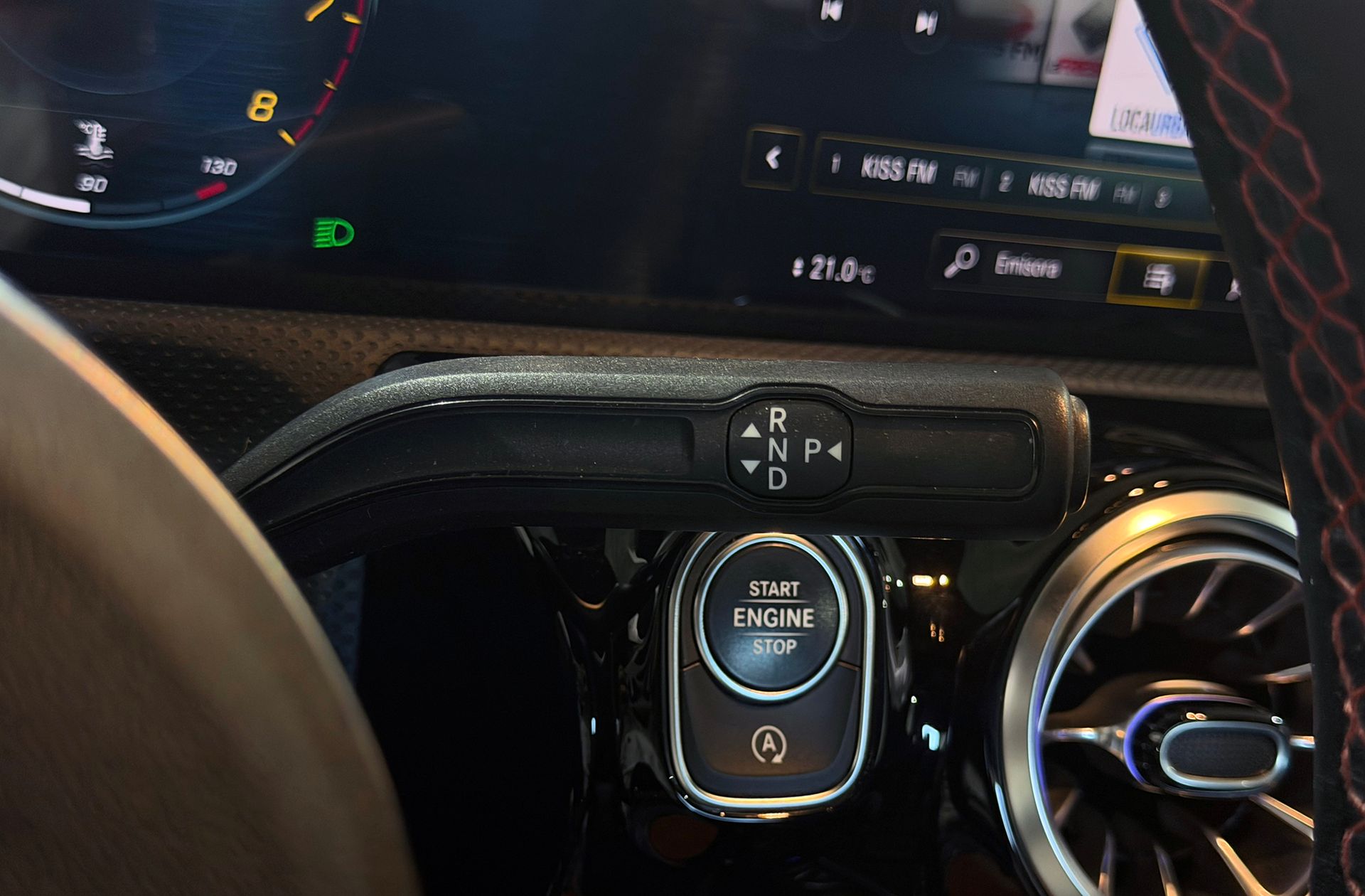Mercedes-Benz CLA 180 Pack AMG - foto 5
