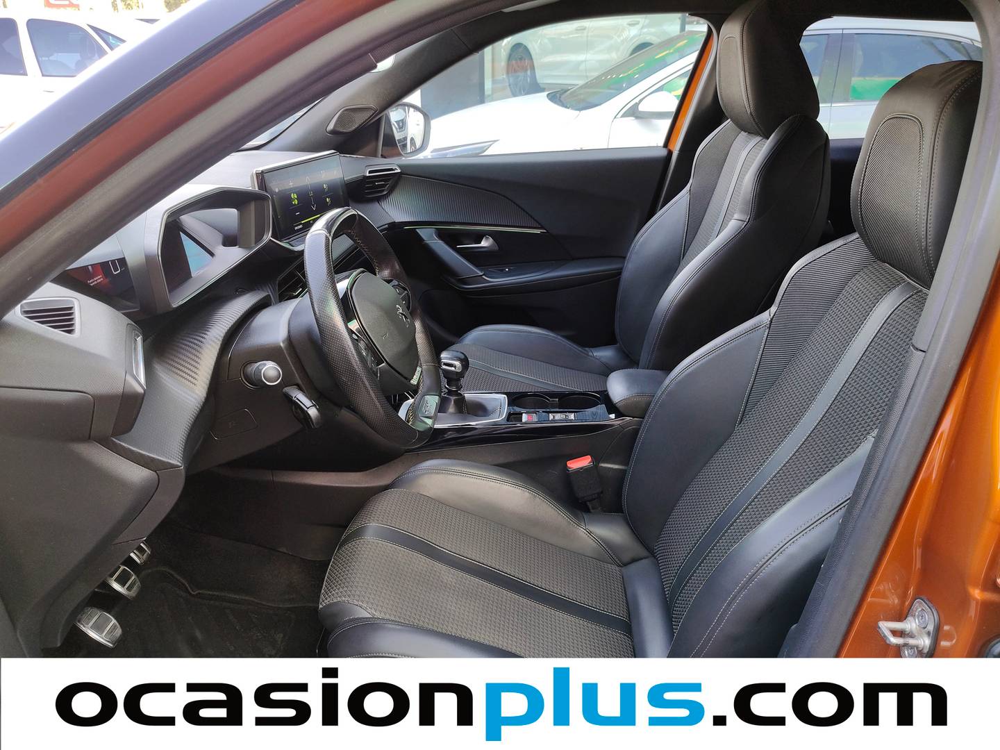 Foto asientos delanteros Peugeot 2008 Peugeot 2008 PureTech 130 S&S GT Line (130 CV)