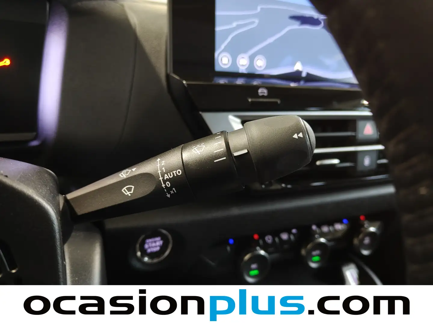 Foto Citroën C4 Citroen C4 Hybrid 136 Plus e-DCS6 (136 CV)