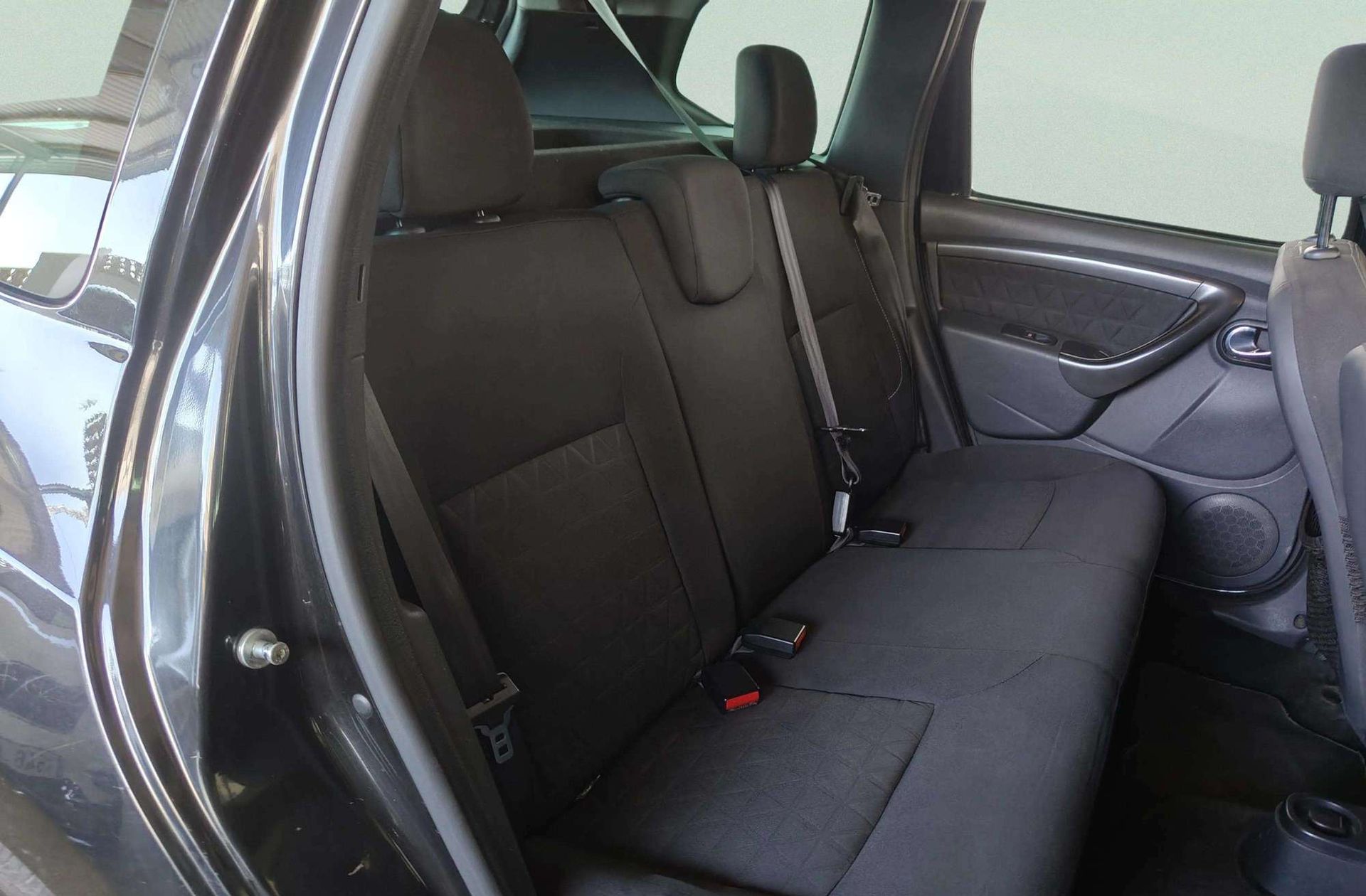 Dacia Duster Laureate dCi 4x2 - foto 13