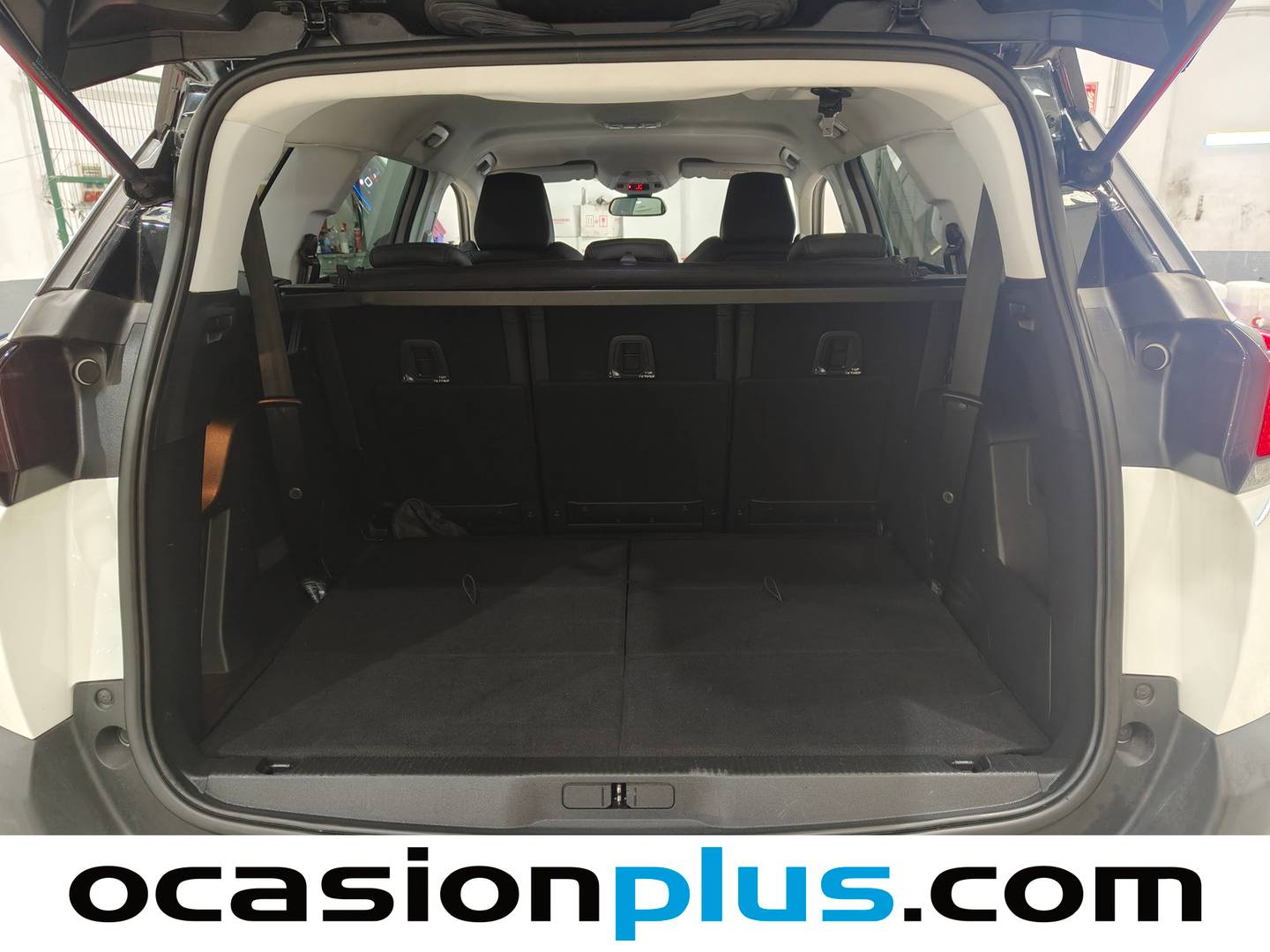 Foto Peugeot 5008 Peugeot 5008 BlueHDi 130 S&S Allure (130 CV) EAT8 7 Plazas