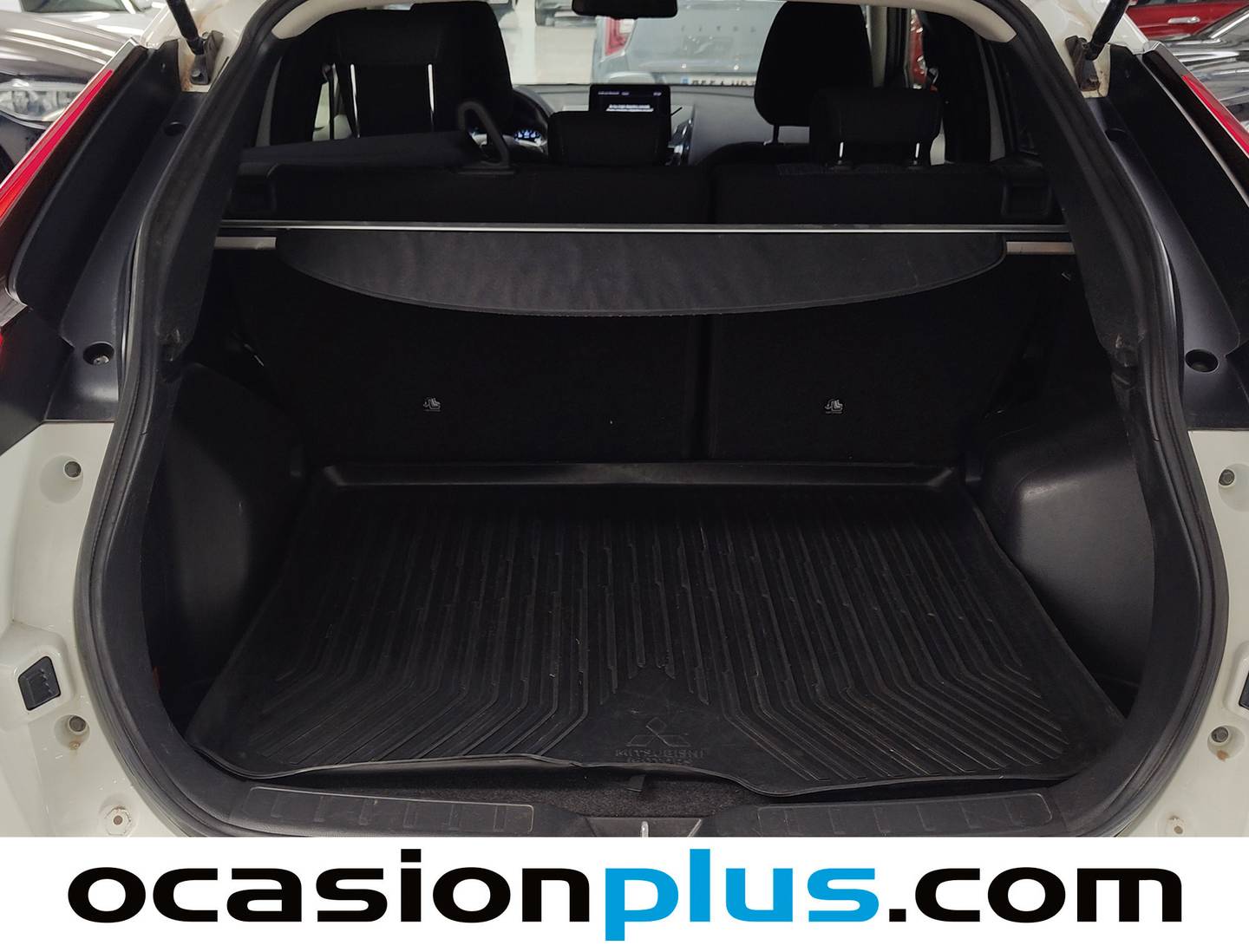 Fotos maletero Mitsubishi Eclipse Cross Mitsubishi Eclipse Cross 2.4 PHEV Motion 4WD Auto (188 CV)