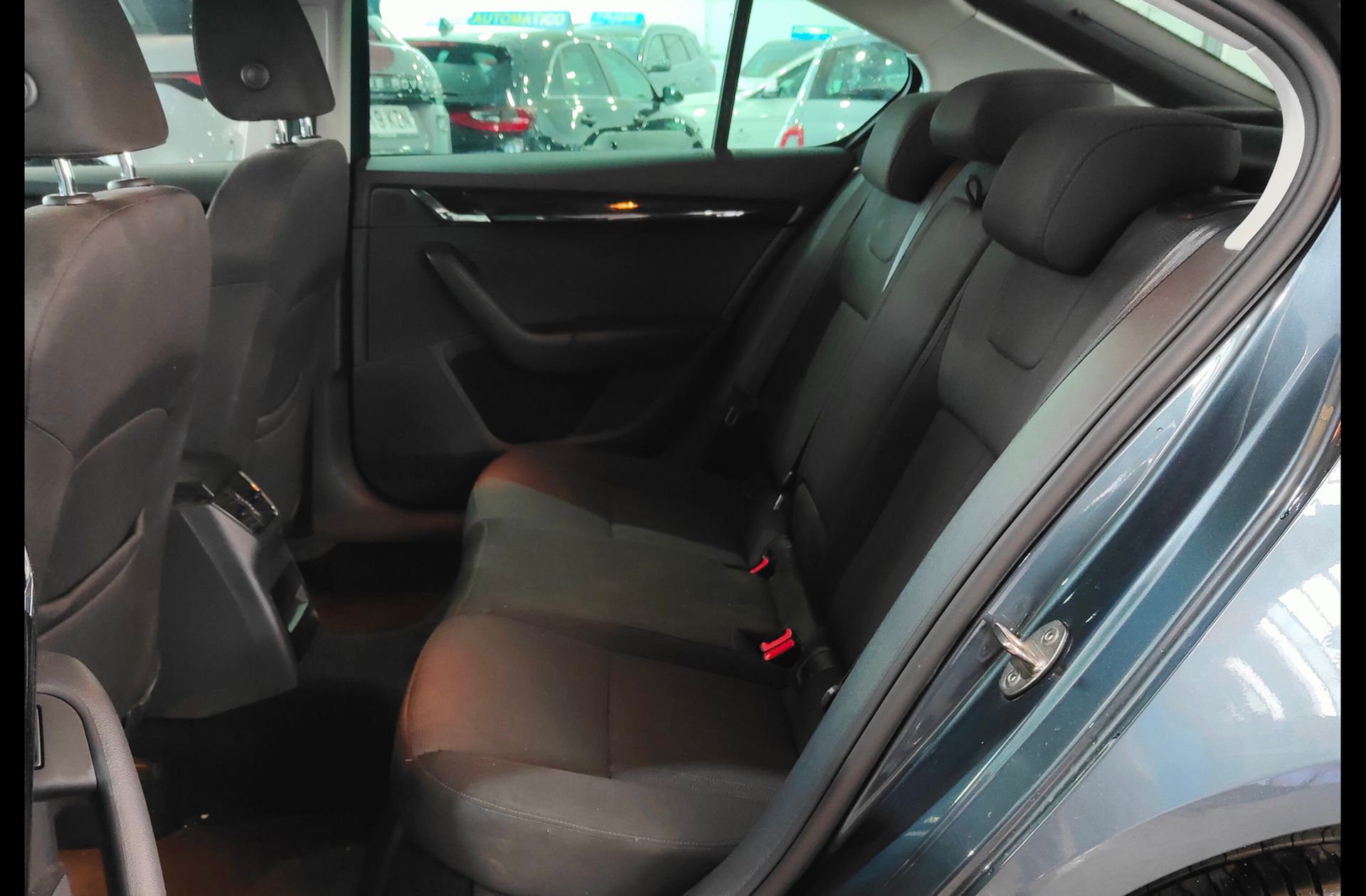 Škoda Octavia 1.4 TSI Style DSG - foto 11