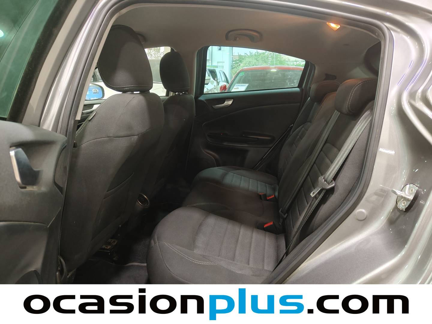 Foto asientos traseros Alfa Romeo Giulietta Alfa Romeo Giulietta 1.6 JTD Super (120 CV)