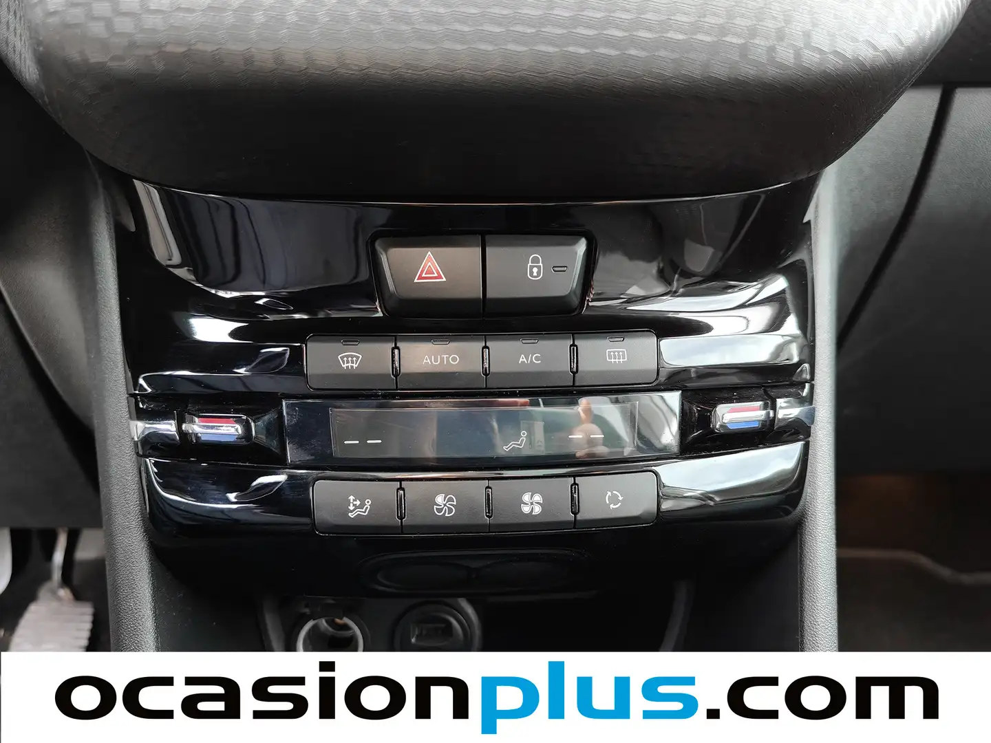 Foto Peugeot 2008 Peugeot 2008 BlueHDi 100 Allure (100 CV)