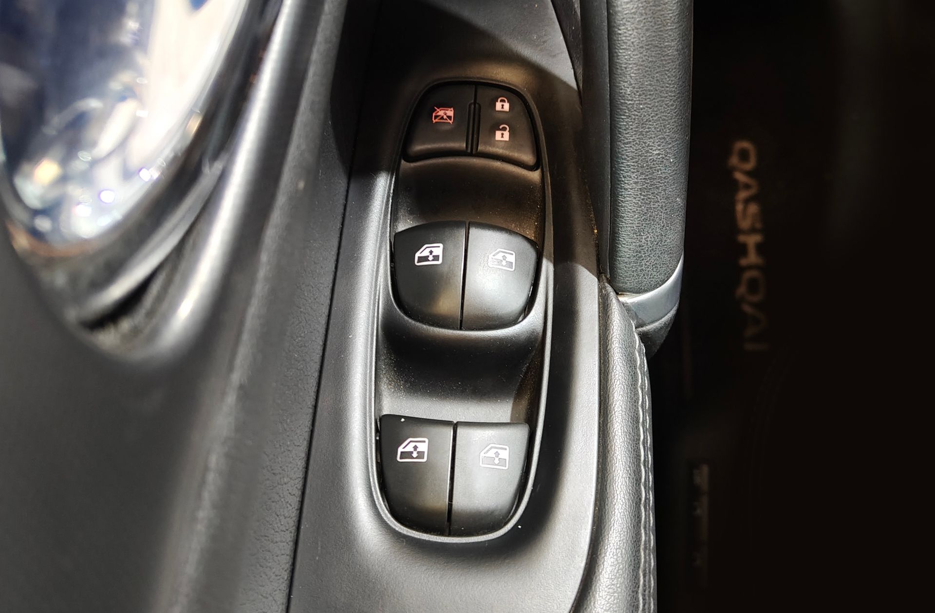 Nissan Qashqai dCi 150 Tekna+ - foto 42