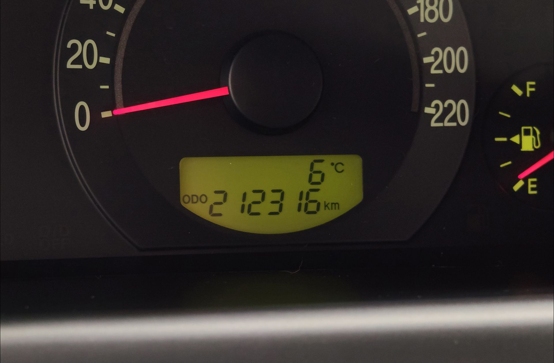 Hyundai Trajet 2.0 16v Cvvt GLS 7 plazas - foto 8