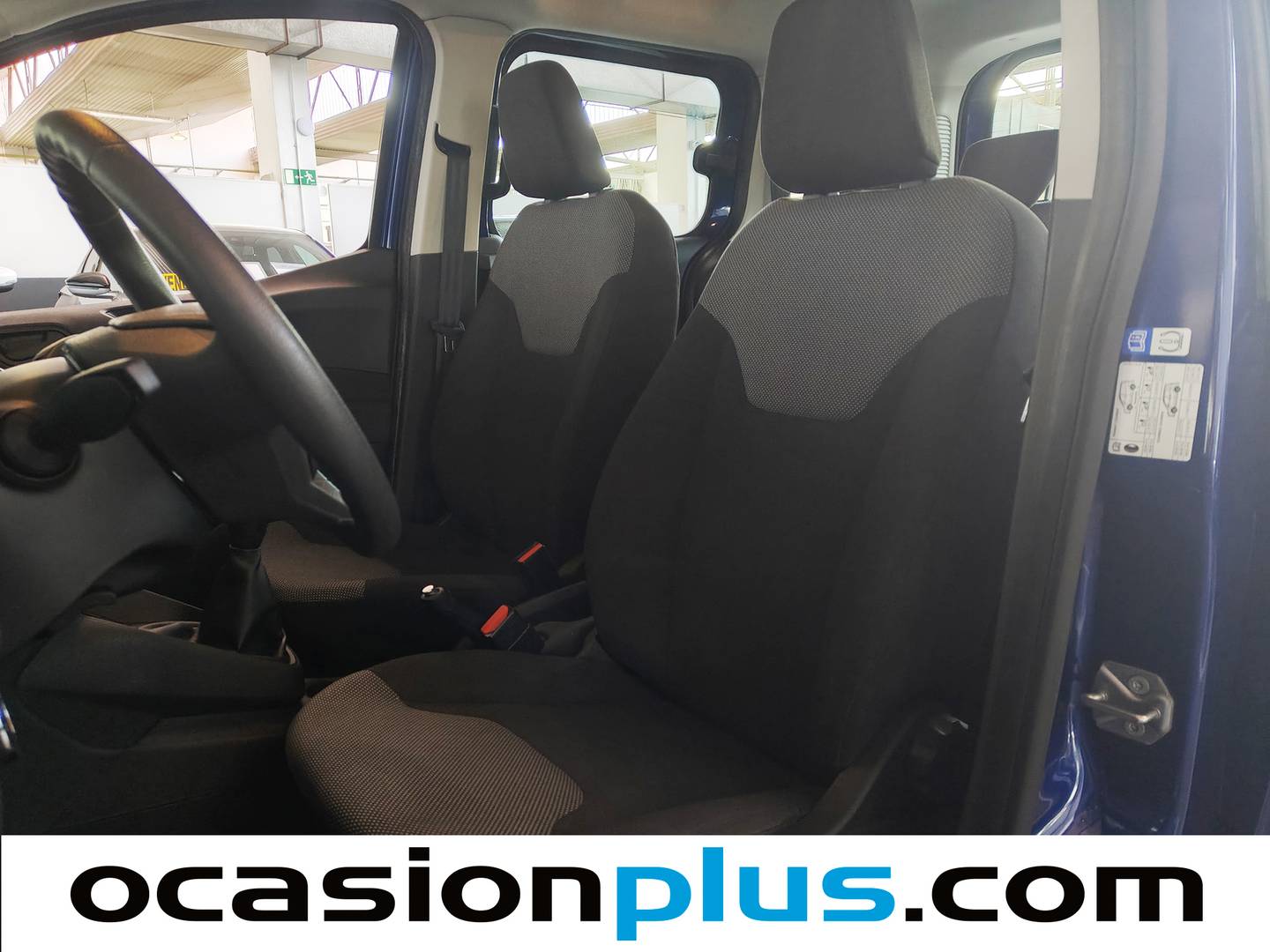 Foto asientos delanteros Ford Tourneo Courier Ford Tourneo Courier 1.0 EcoBoost Ambiente (100 CV)