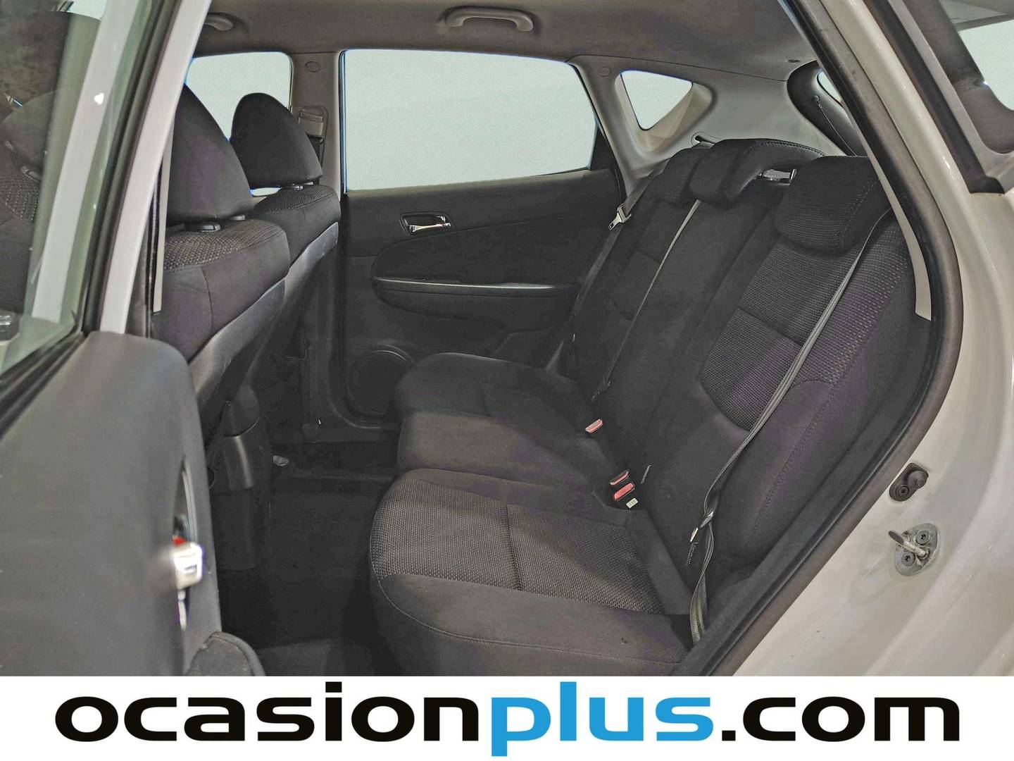 Foto asientos traseros Hyundai i30 Hyundai i30 1.6 CRDI Comfort GL (90 CV)