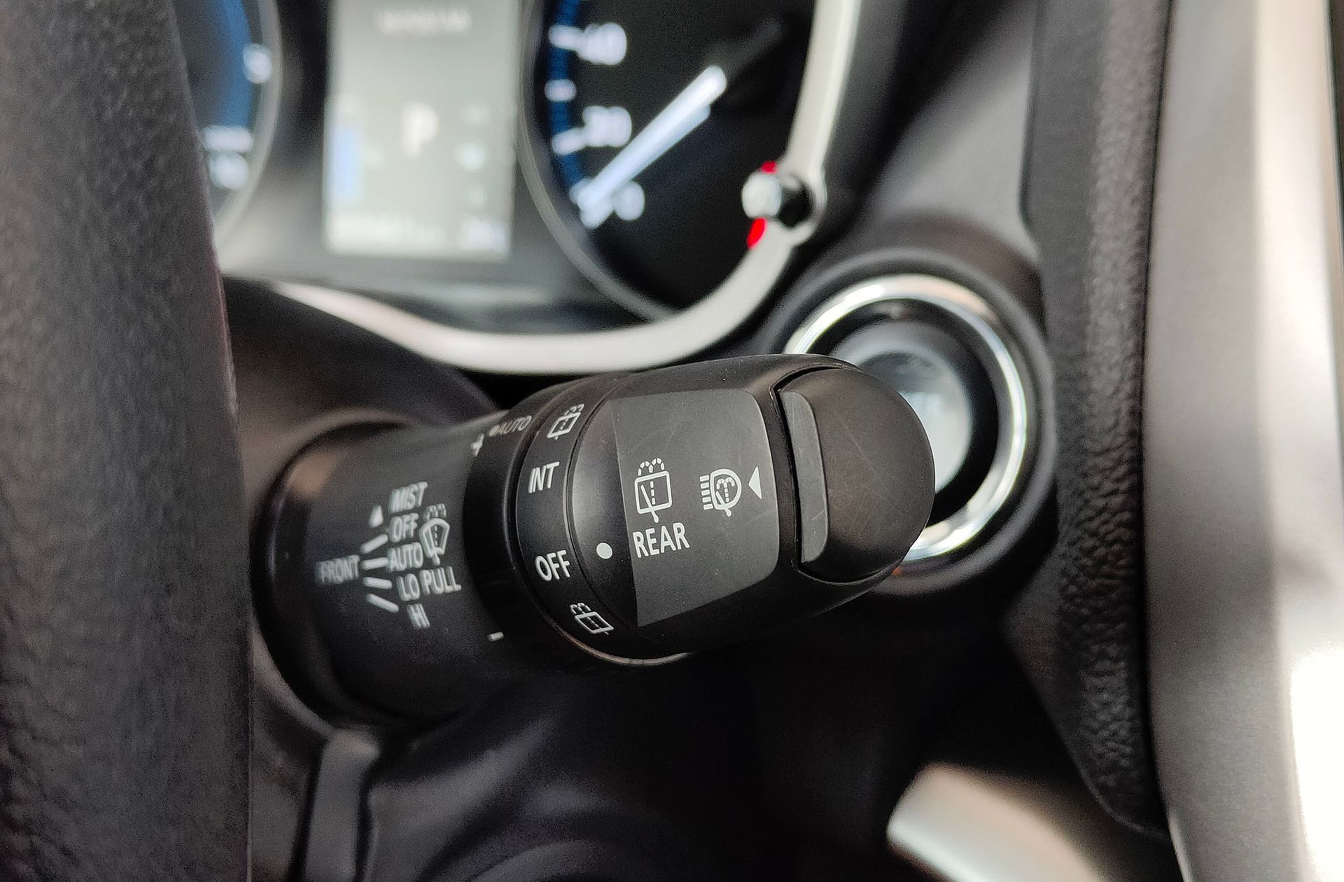 Mitsubishi Eclipse Cross 2.4 PHEV Kaiteki 4WD - foto 27