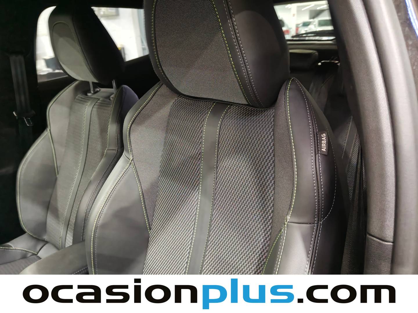 Extras y acabados del Peugeot 2008 Peugeot 2008 PureTech 130 S&S GT EAT8 (130 CV)