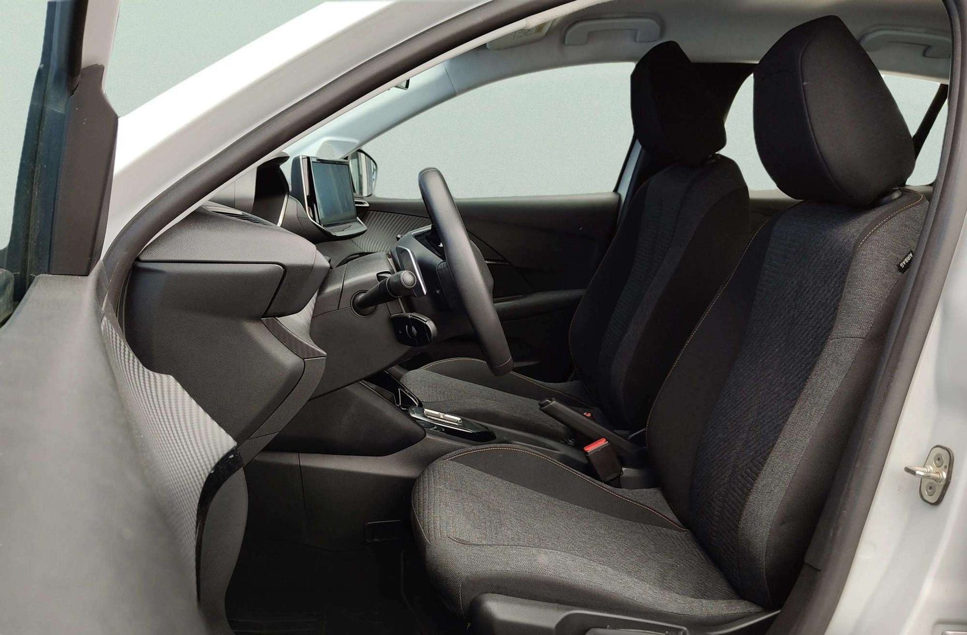 Peugeot 208 Style Hybrid 110 eDCS6 - foto 9