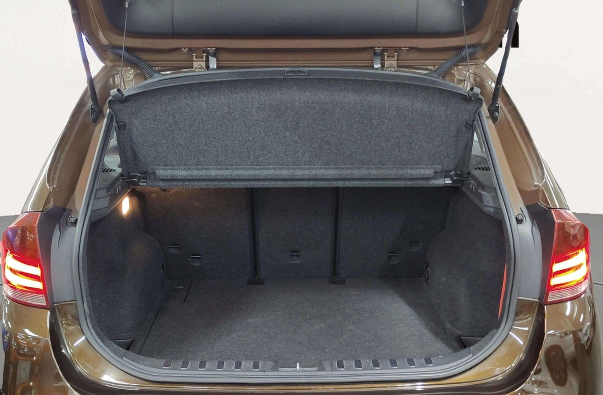 BMW X1 sDrive18d - foto 17
