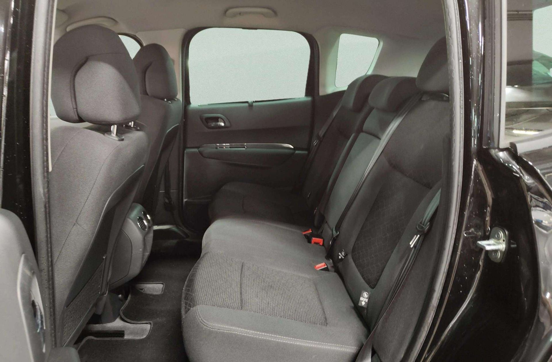 Peugeot 3008 1.6 BlueHDi FAP Style - foto 12