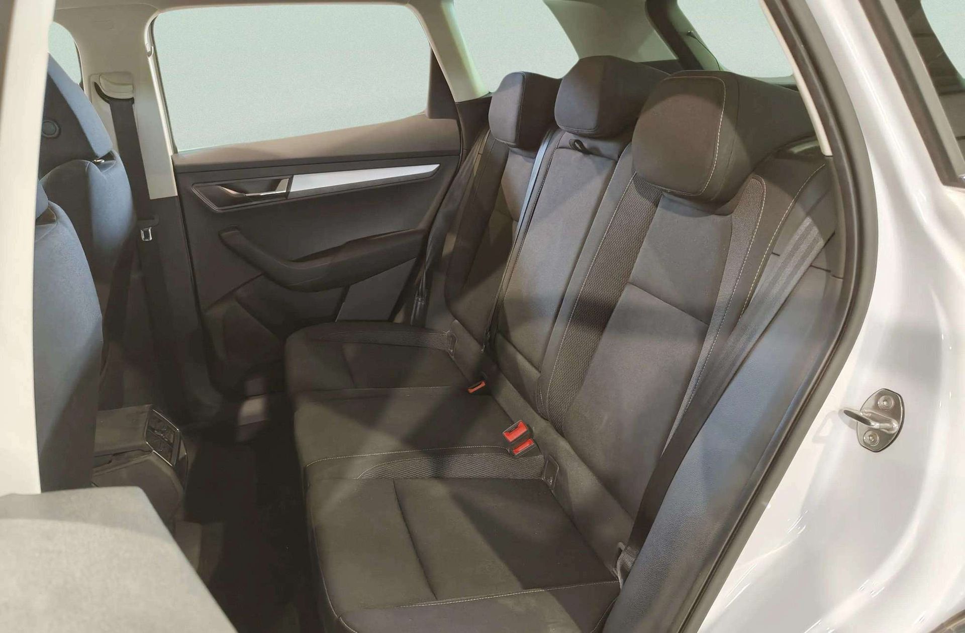 Škoda Karoq 2.0 TDI Selection - foto 11