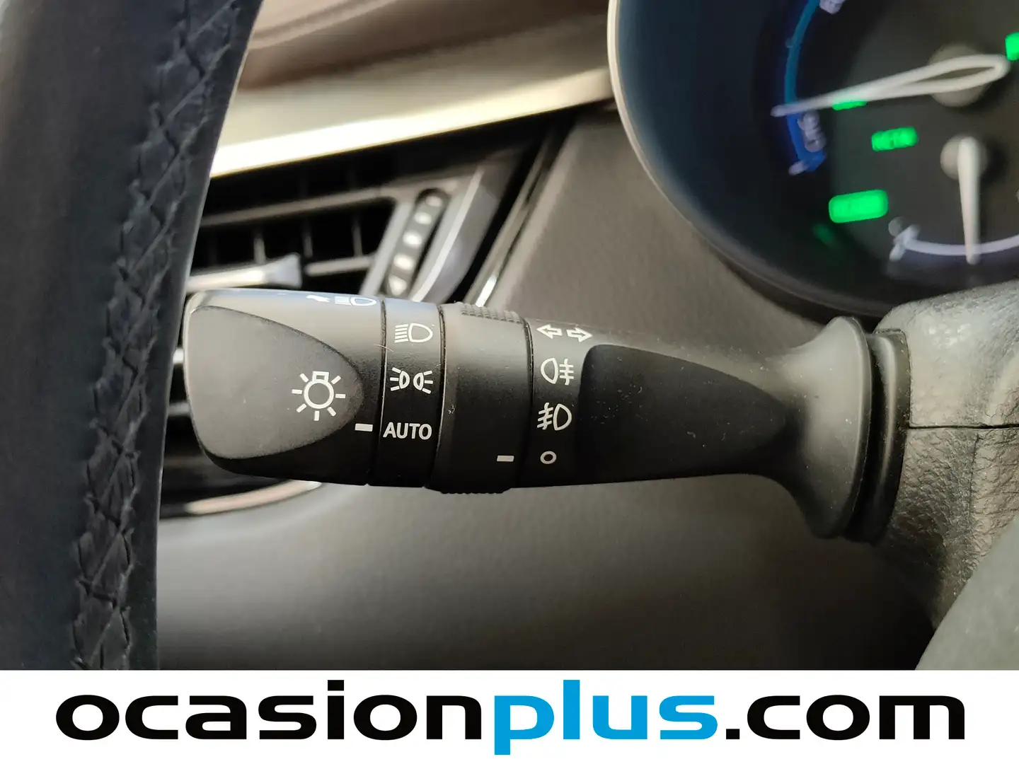 Foto Toyota C-HR Toyota C-HR 1.8 125H Advance (122 CV)