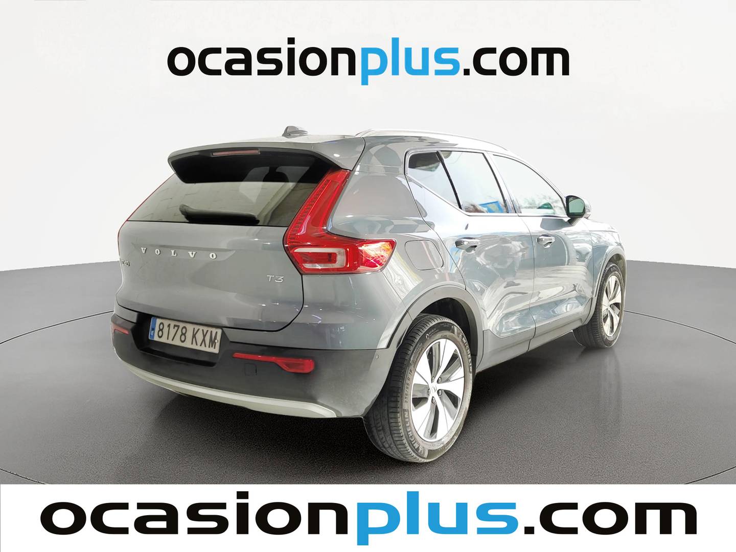 Foto trasera Volvo XC40 Volvo XC40 T3 Momentum (163 CV) derecha