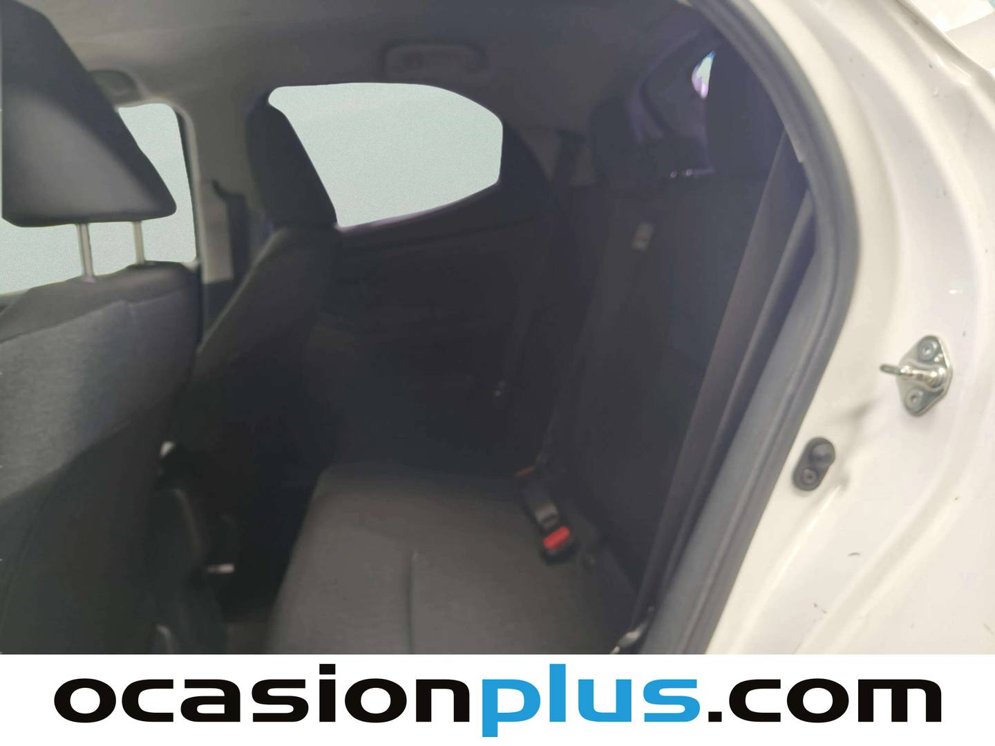 Foto Toyota Yaris Toyota Yaris 120H Business Plus (116 CV)