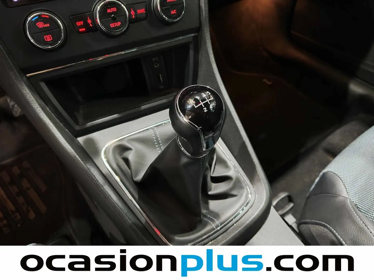 Foto Seat León SEAT León 1.6 TDI S&S Style Connect Plus (110 CV)