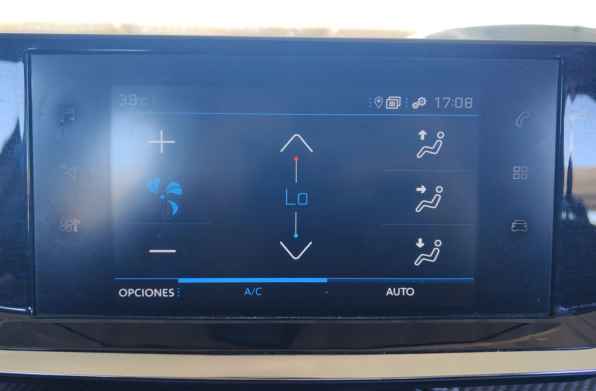 Peugeot 208 PureTech 100 Allure - foto 33
