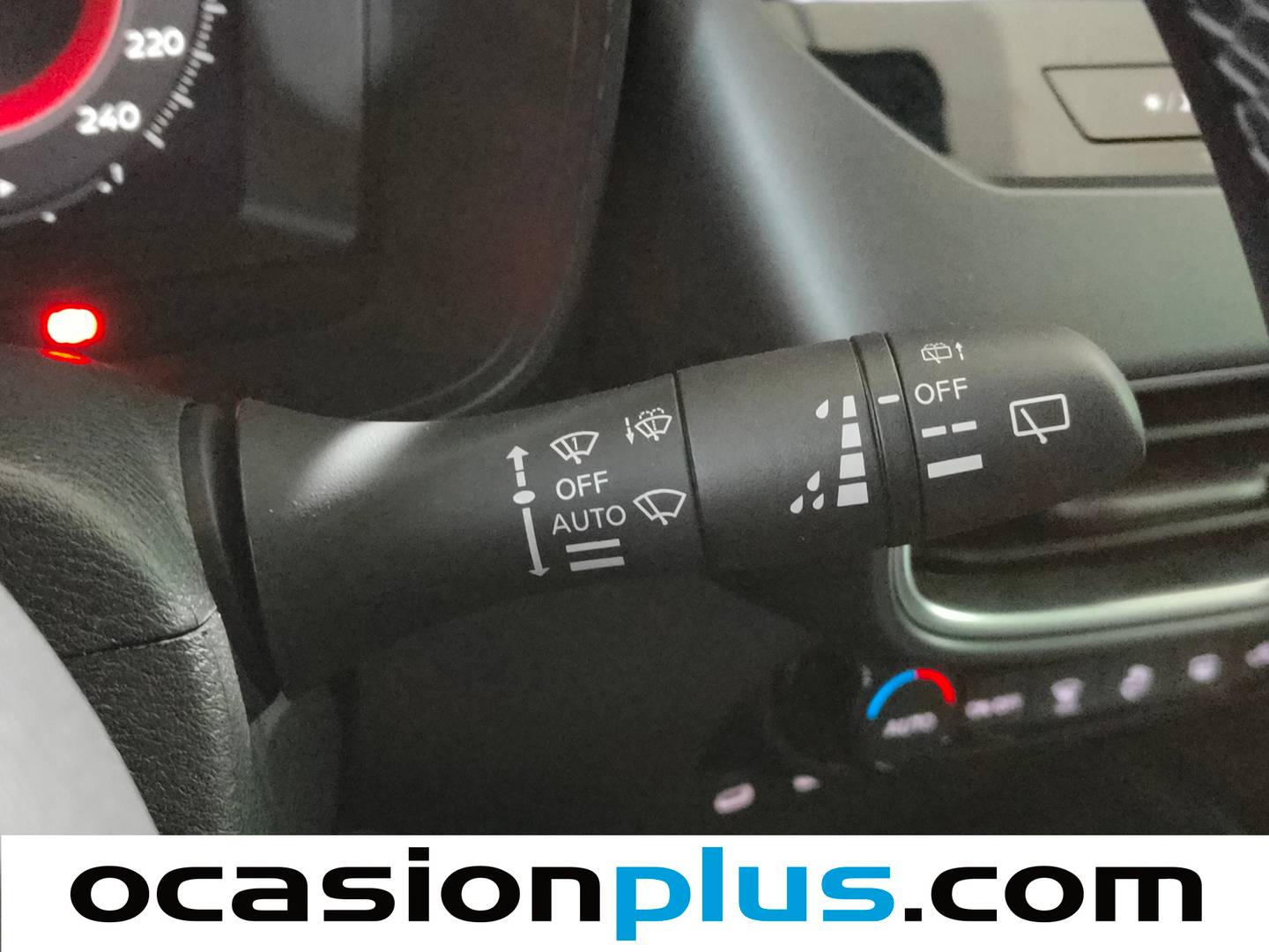 Foto Nissan JUKE Nissan Juke DIG-T N-Connecta 4x2 (114 CV)