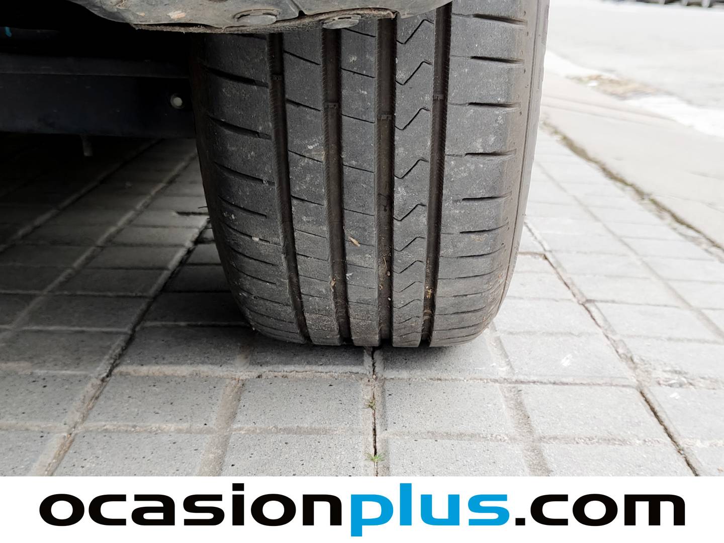 Foto KIA Niro Kia Niro 1.6 GDi PHEV Híbrido Emotion (141 CV)