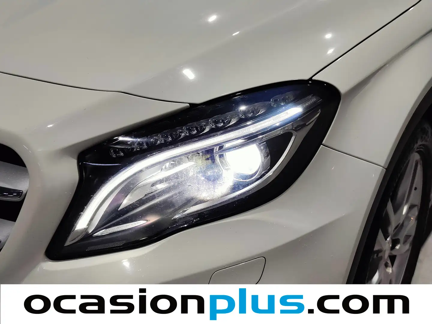 Foto Mercedes GLA Mercedes-Benz GLA GLA 200 d Urban (136 CV)