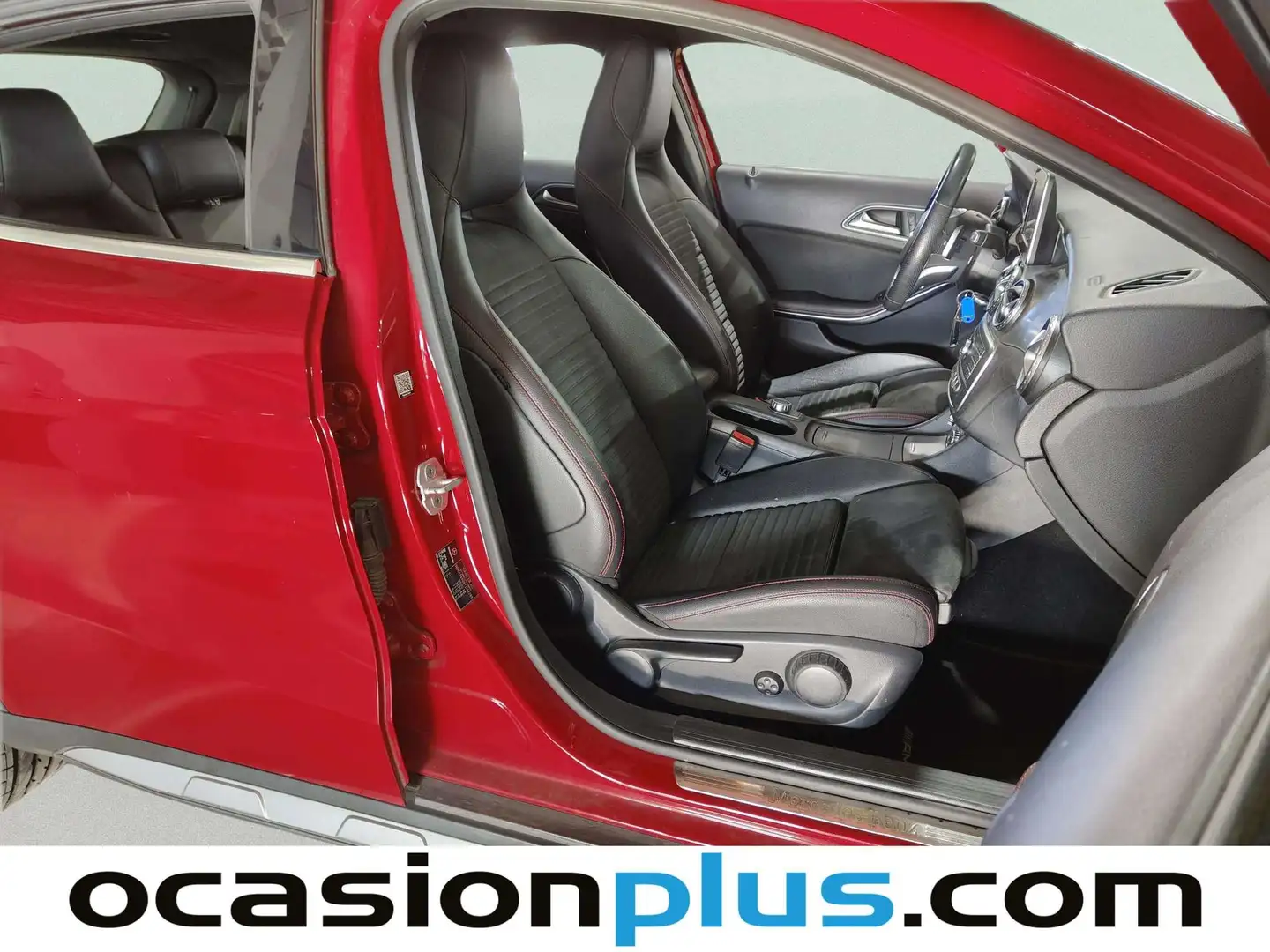 Foto Mercedes GLA Mercedes-Benz GLA GLA 200 d AMG Line (136 CV)