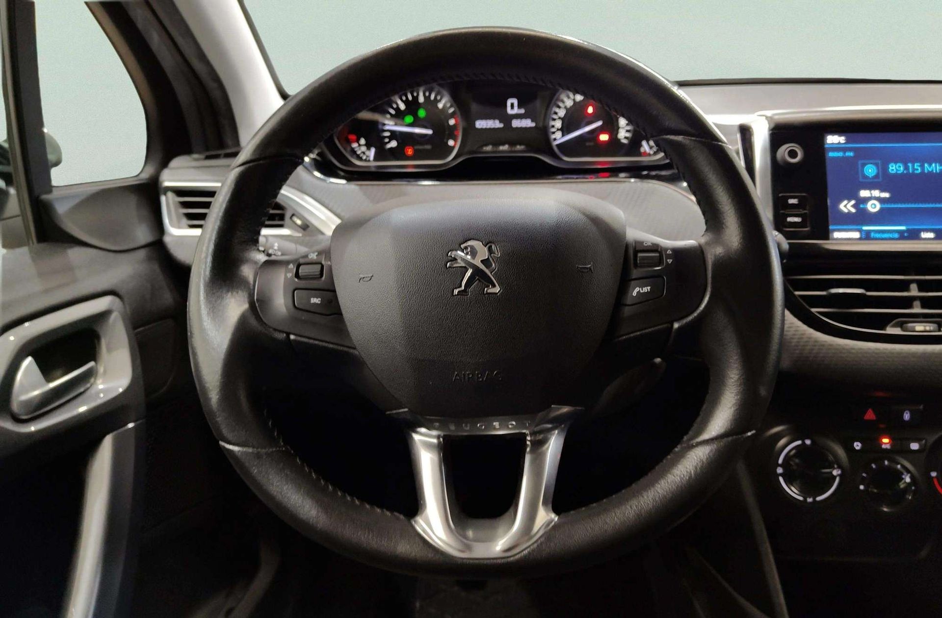 Peugeot 2008 BlueHDi 100 Style - foto 20