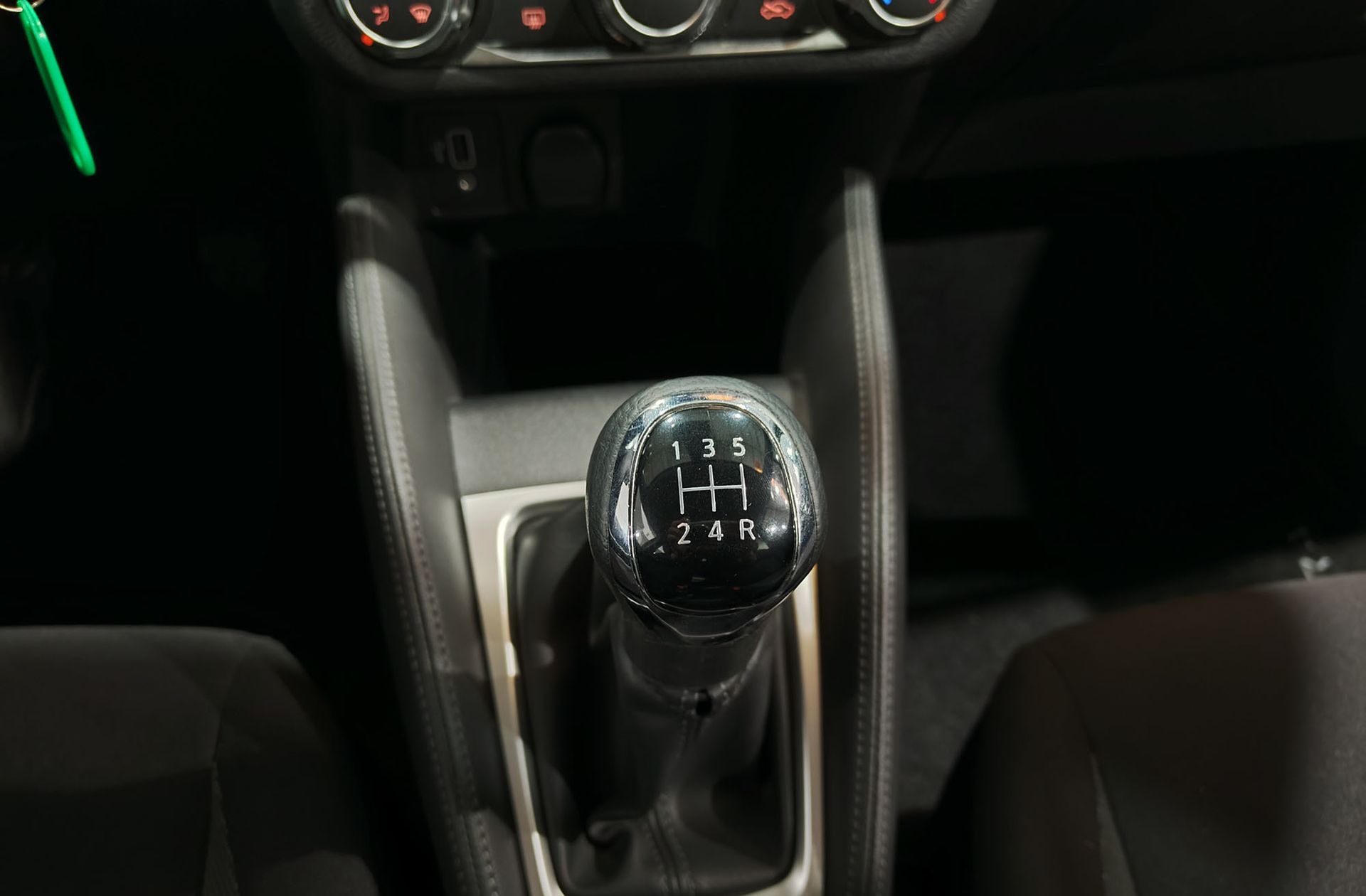 Nissan Micra IG-T Visia - foto 5