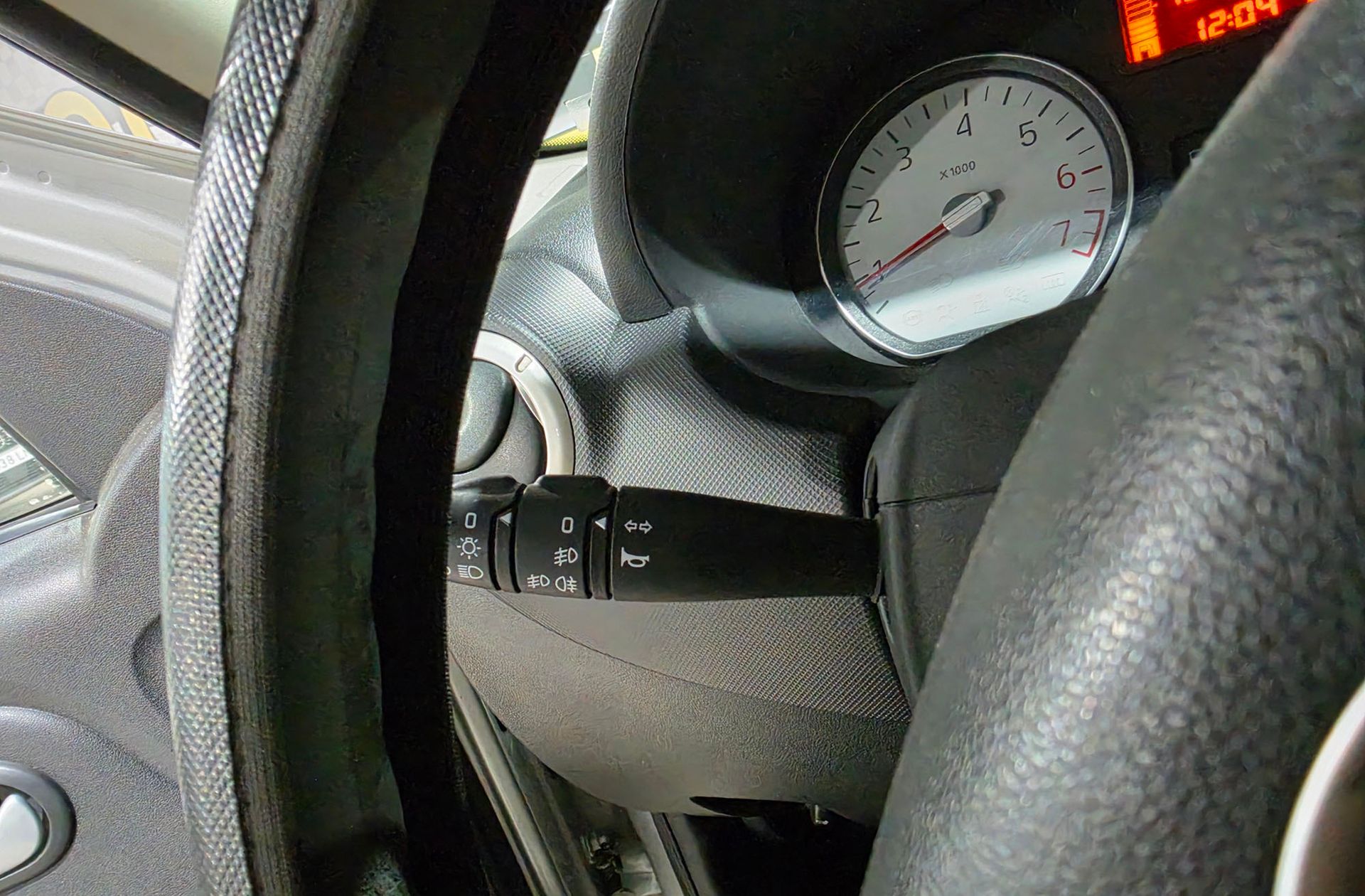 Dacia Sandero Laureate 1.2 - foto 18